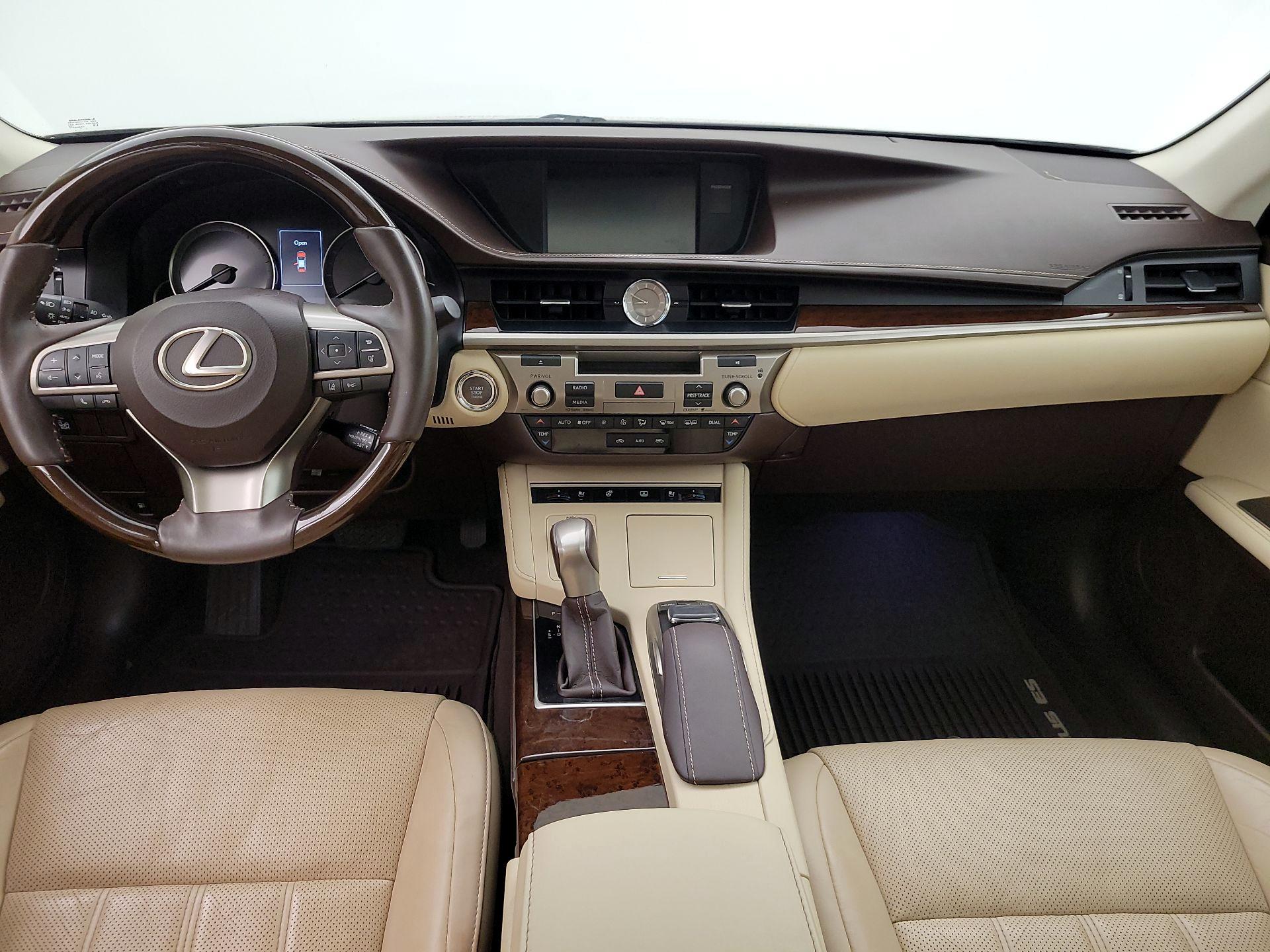 Thumbnail: 2016 Lexus ES - 9