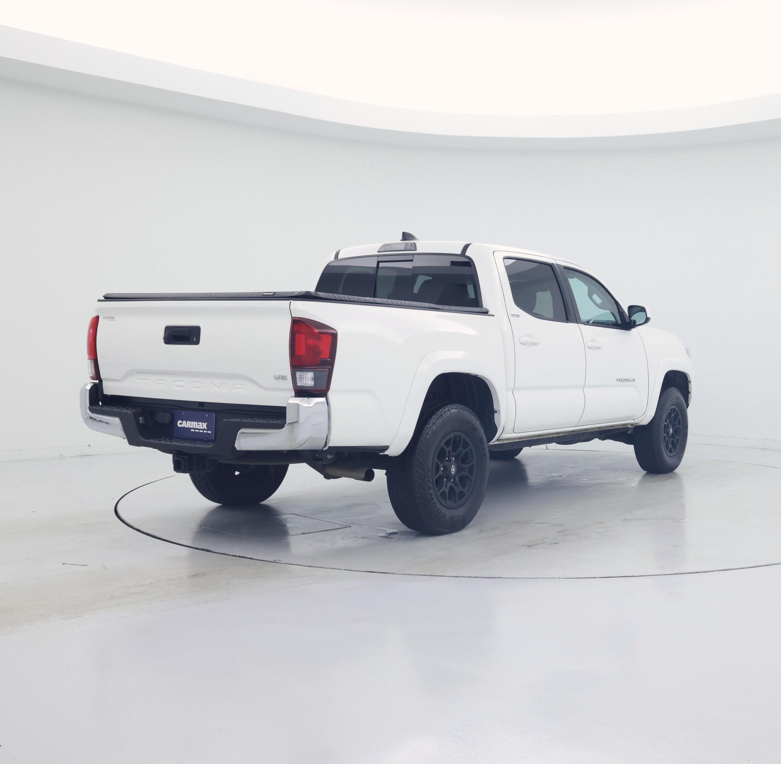 Thumbnail: 2022 Toyota Tacoma - 8