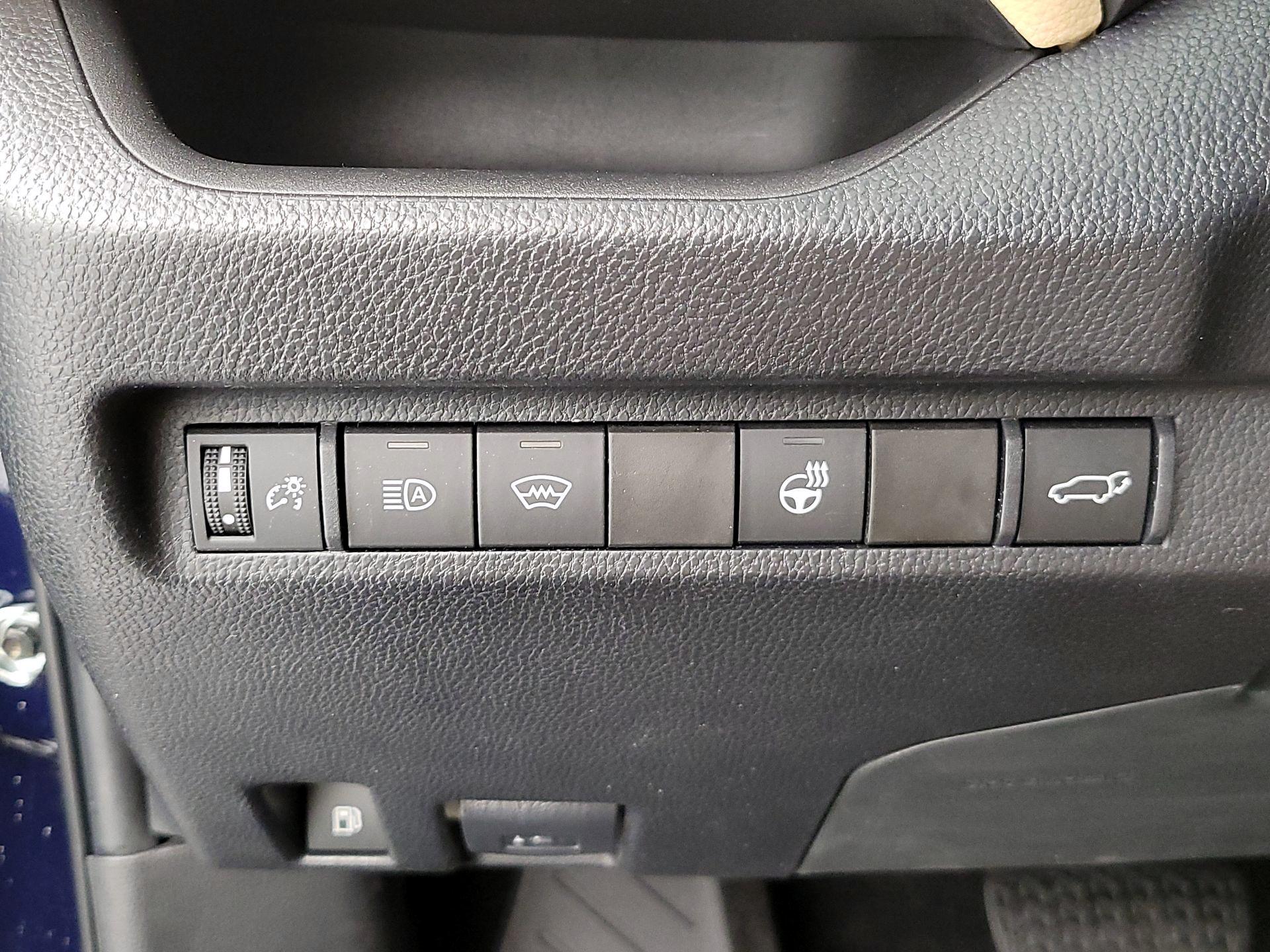 Thumbnail: 2023 Toyota RAV4 - 13