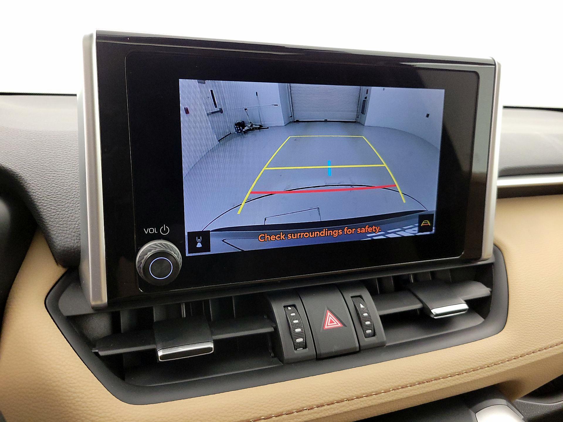 Thumbnail: 2023 Toyota RAV4 - 15