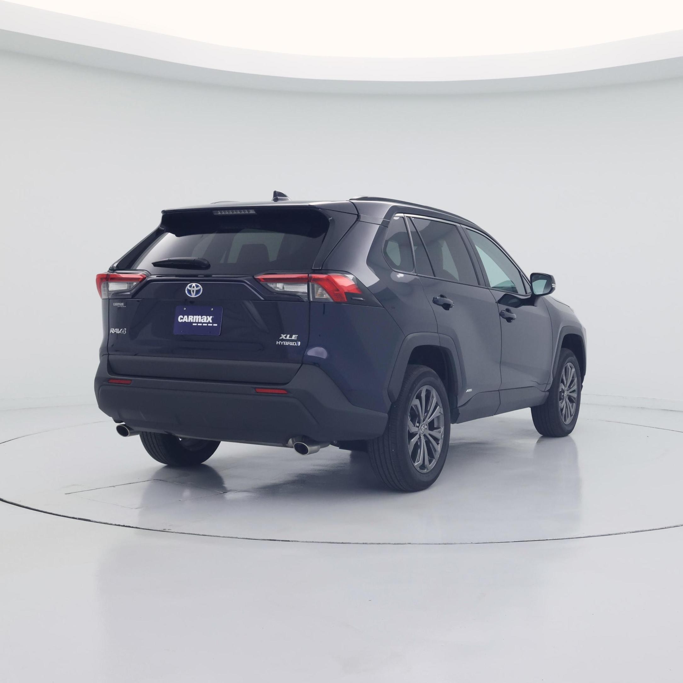 Thumbnail: 2023 Toyota RAV4 - 8