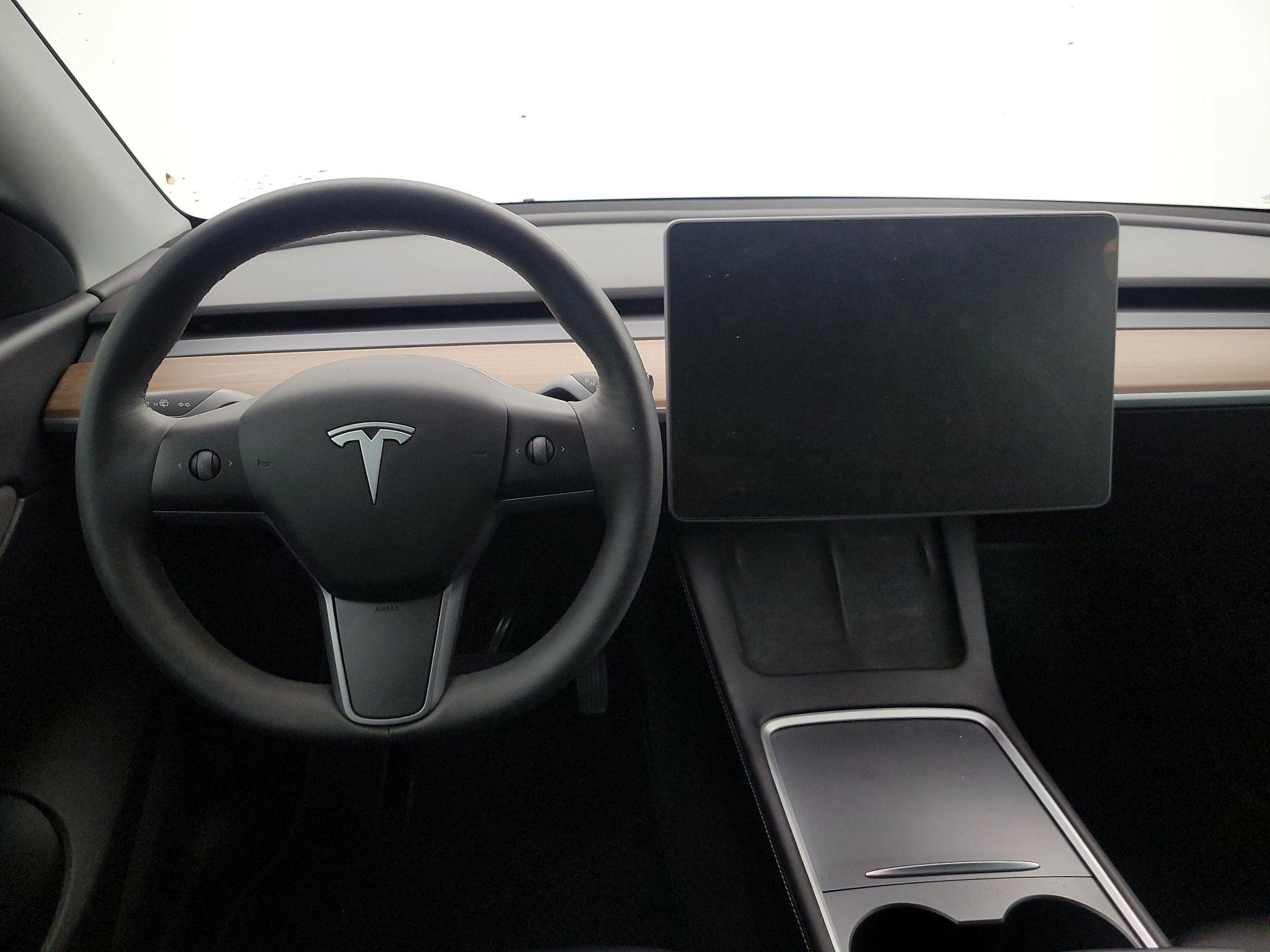 Thumbnail: 2022 Tesla Model Y - 10