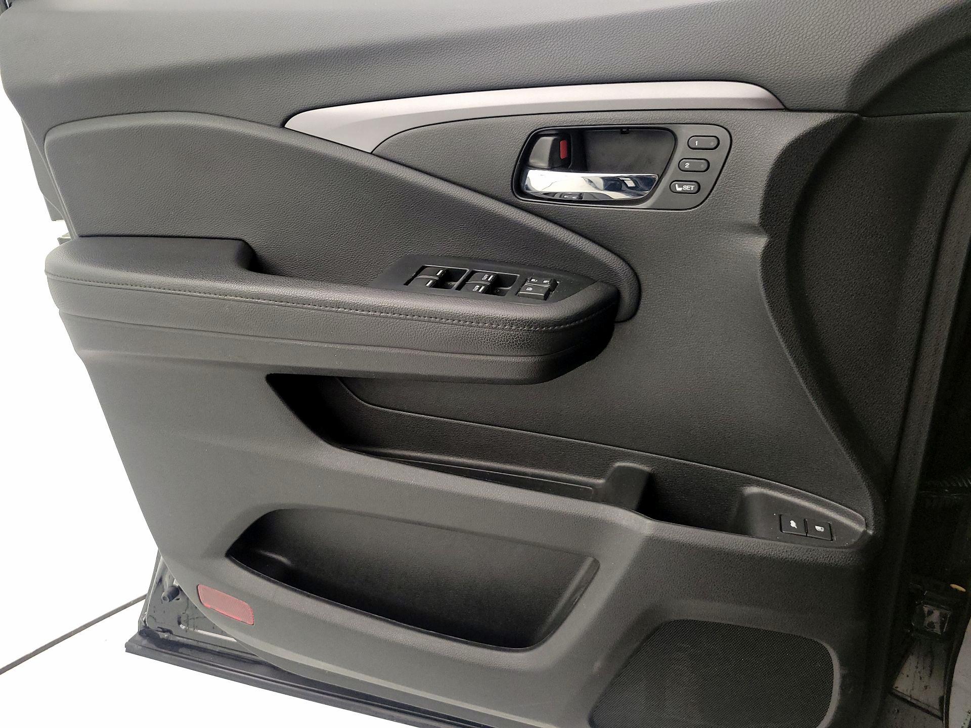 Thumbnail: 2022 Honda Pilot - 12