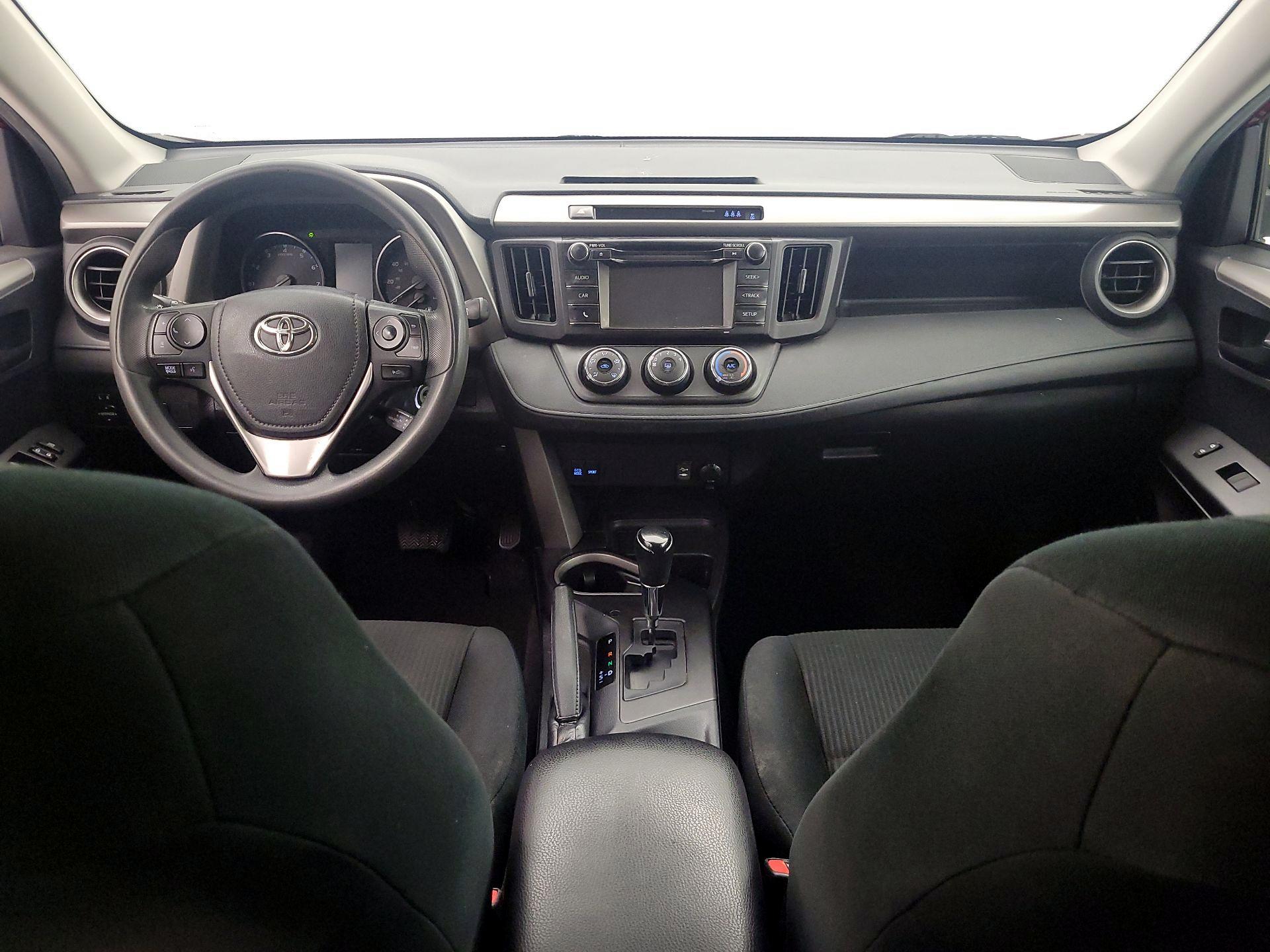 Thumbnail: 2018 Toyota RAV4 - 9