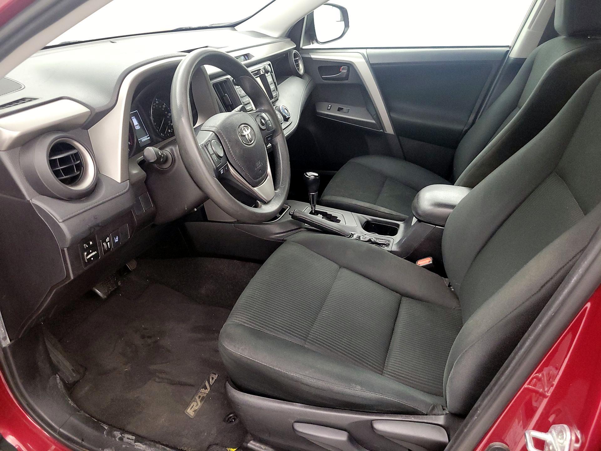 Thumbnail: 2018 Toyota RAV4 - 11