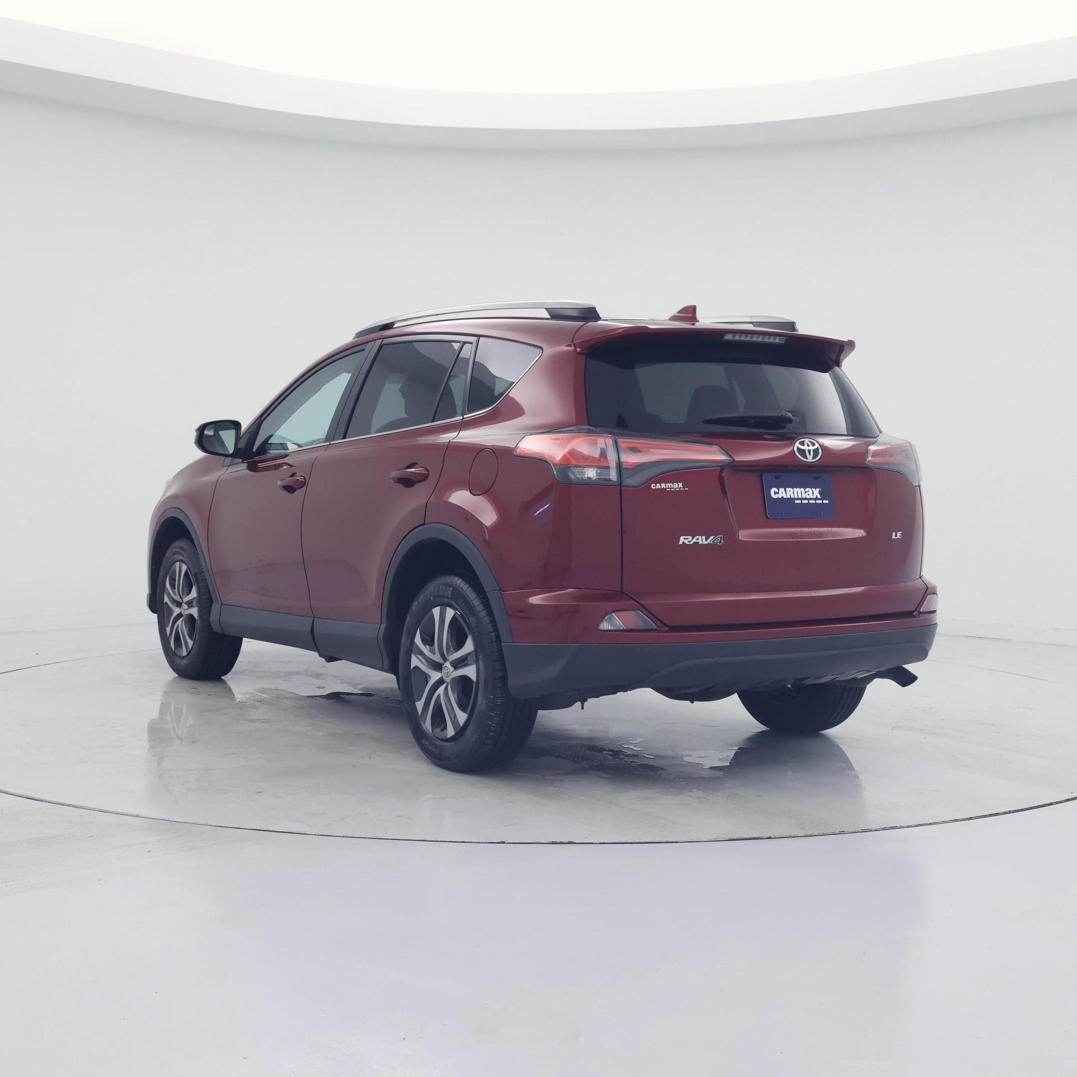 Thumbnail: 2018 Toyota RAV4 - 2