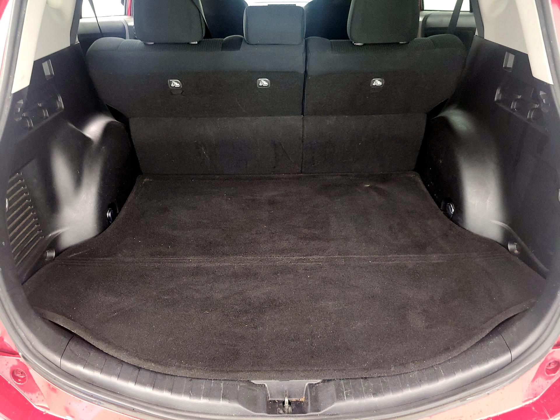 Thumbnail: 2018 Toyota RAV4 - 20