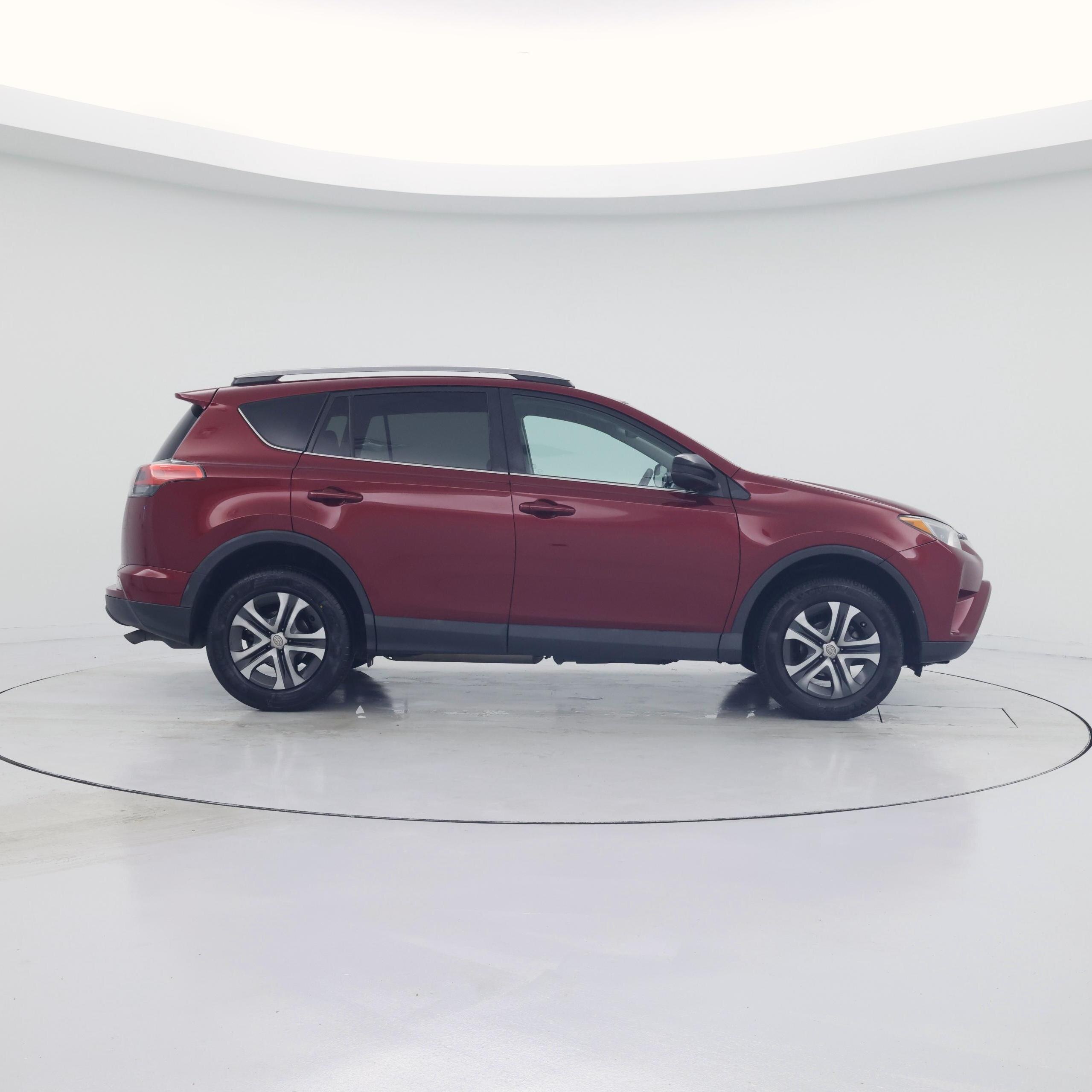 Thumbnail: 2018 Toyota RAV4 - 7