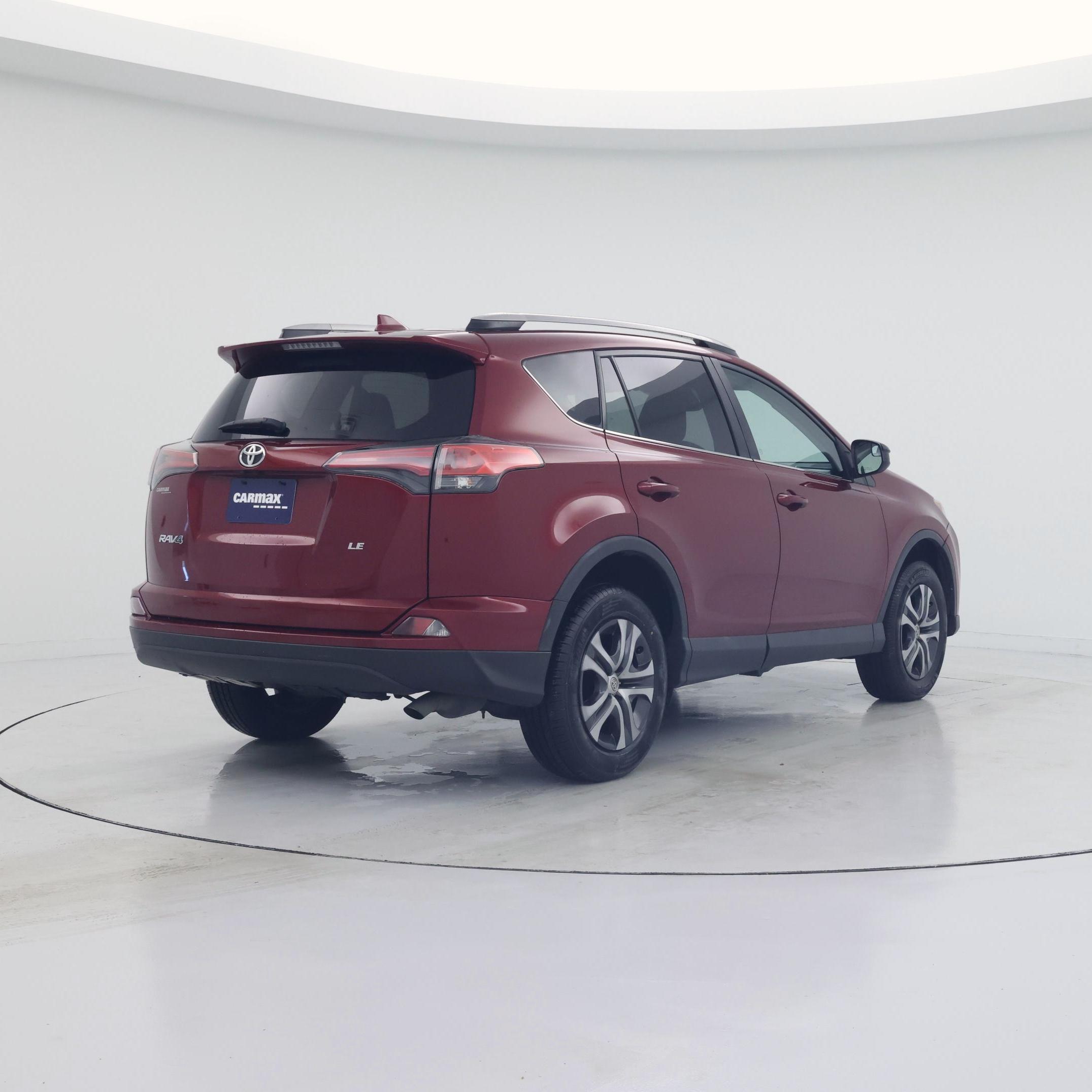 Thumbnail: 2018 Toyota RAV4 - 8