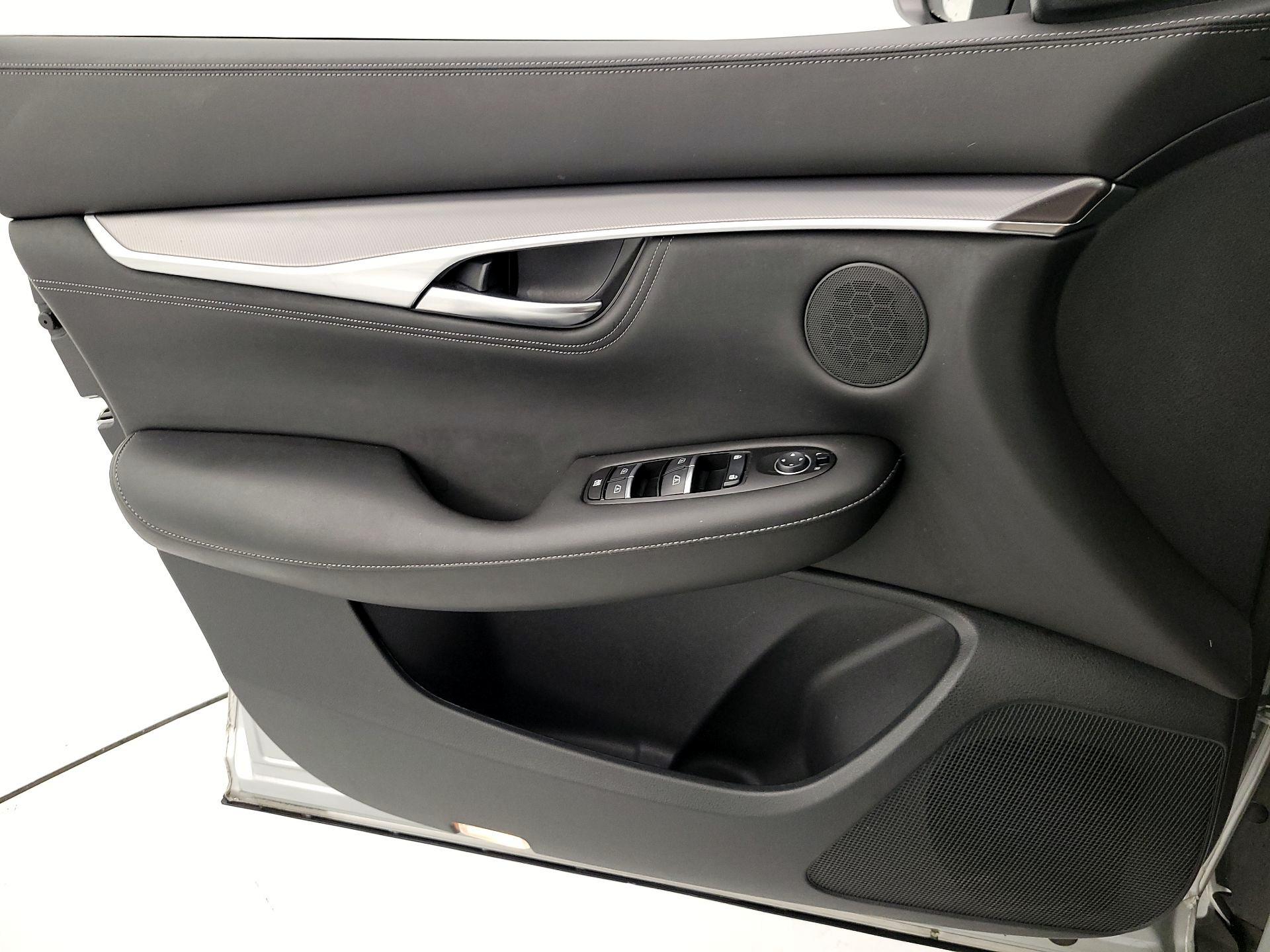 Thumbnail: 2022 INFINITI QX55 - 12