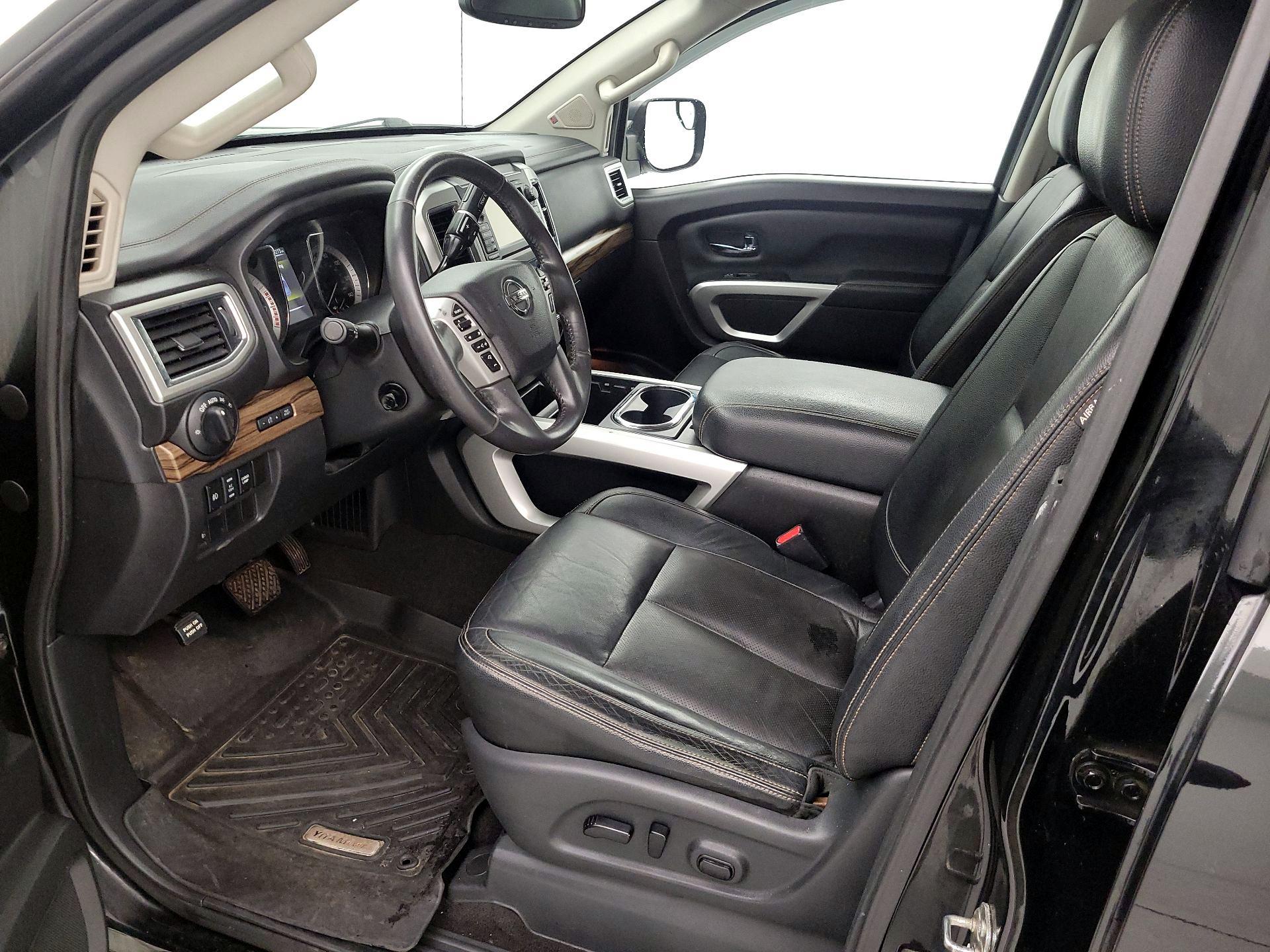 Thumbnail: 2018 Nissan Titan - 11