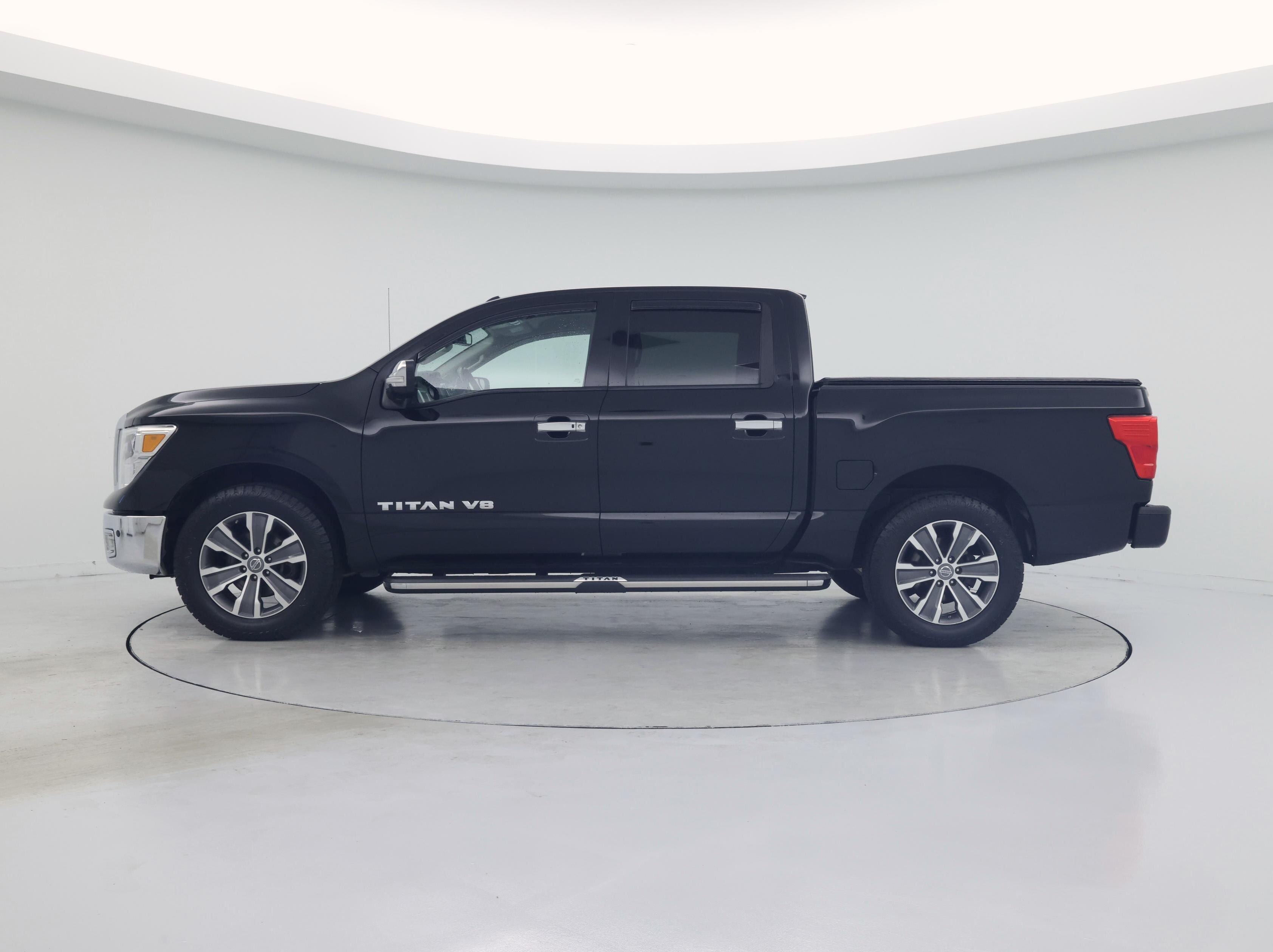 Thumbnail: 2018 Nissan Titan - 3