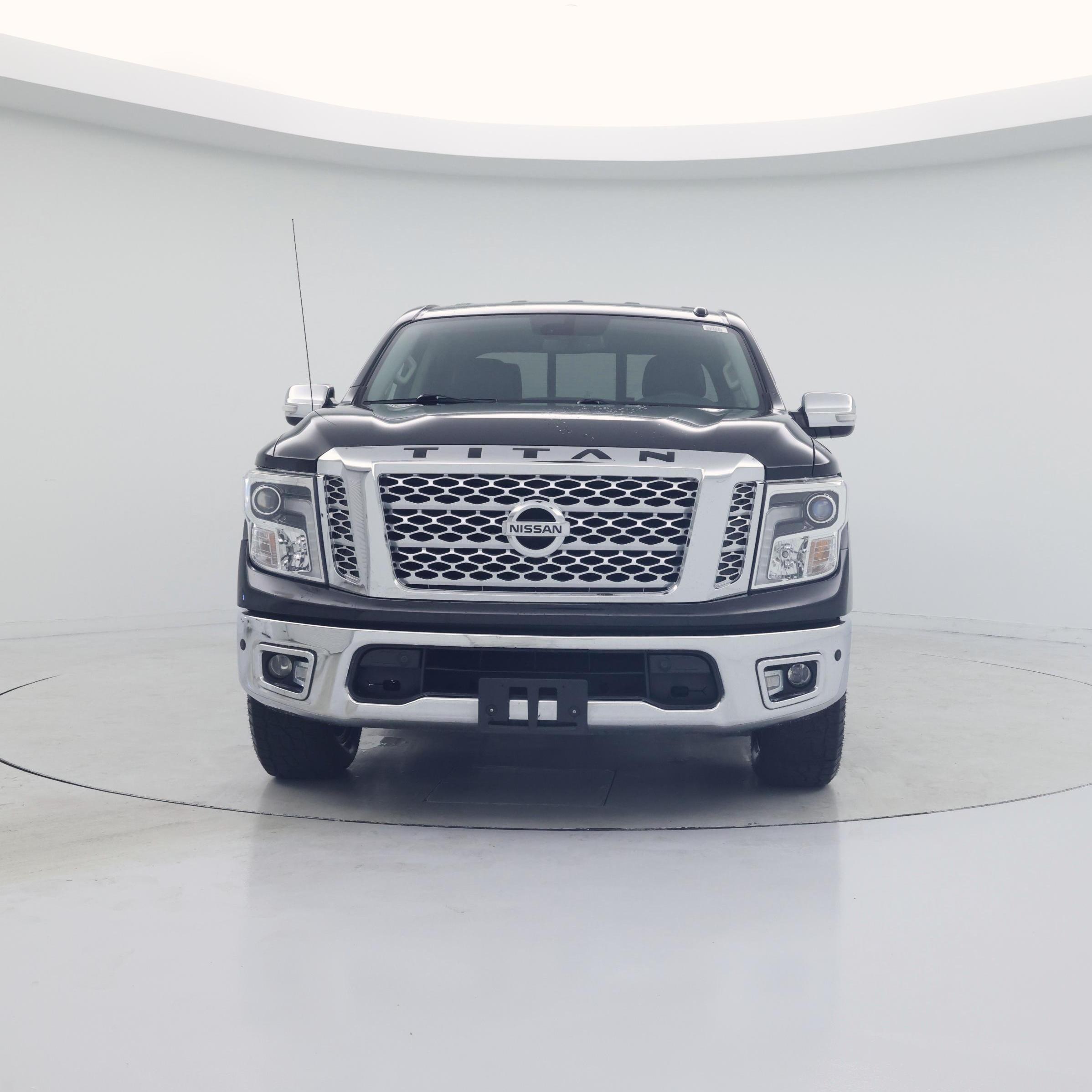 Thumbnail: 2018 Nissan Titan - 5