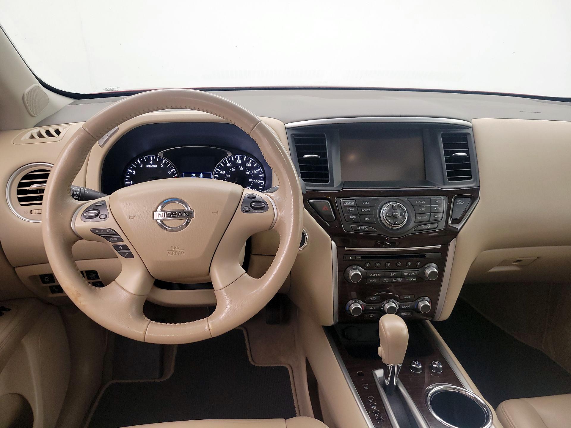 Thumbnail: 2015 Nissan Pathfinder - 10