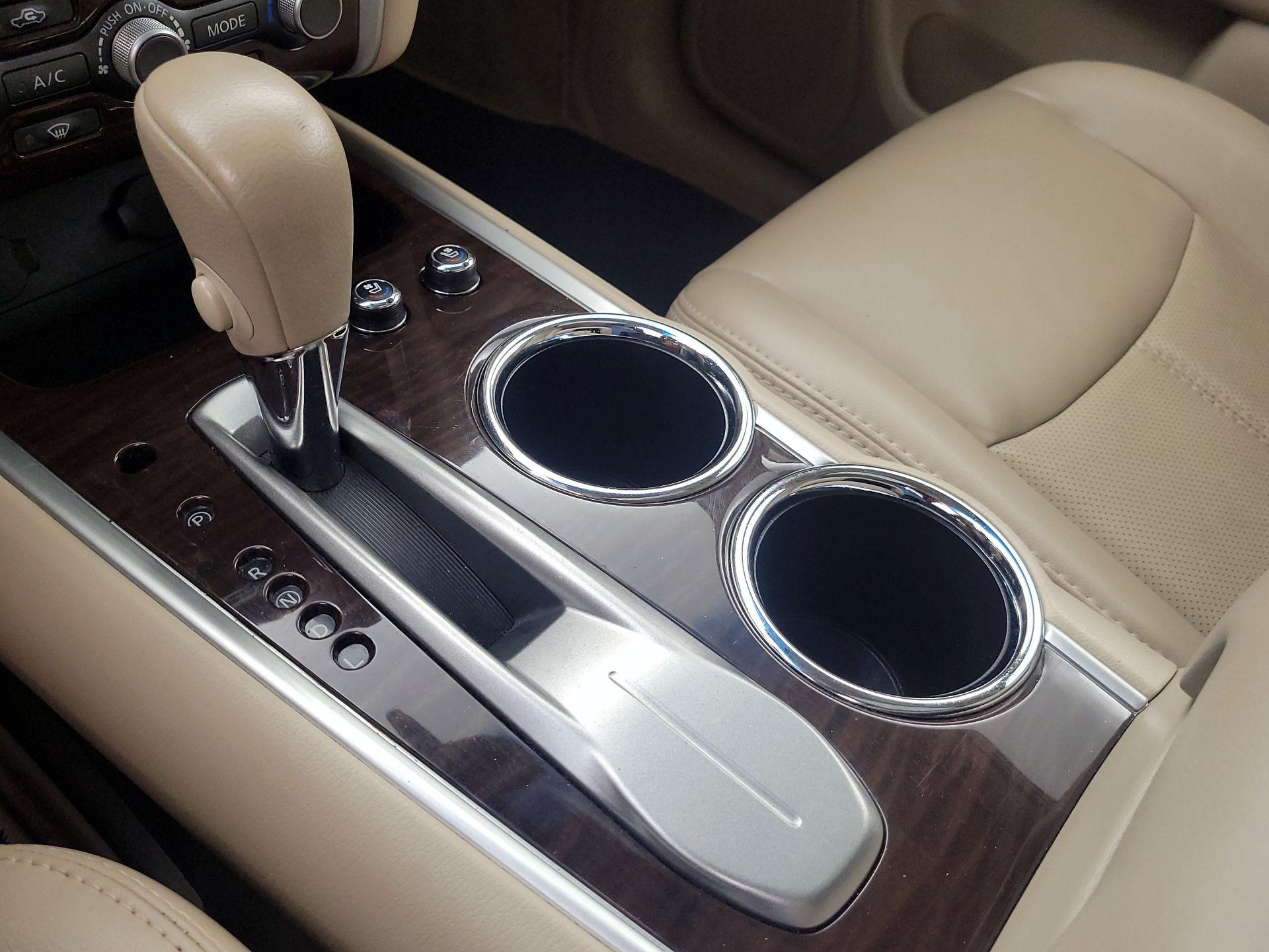 Thumbnail: 2015 Nissan Pathfinder - 18