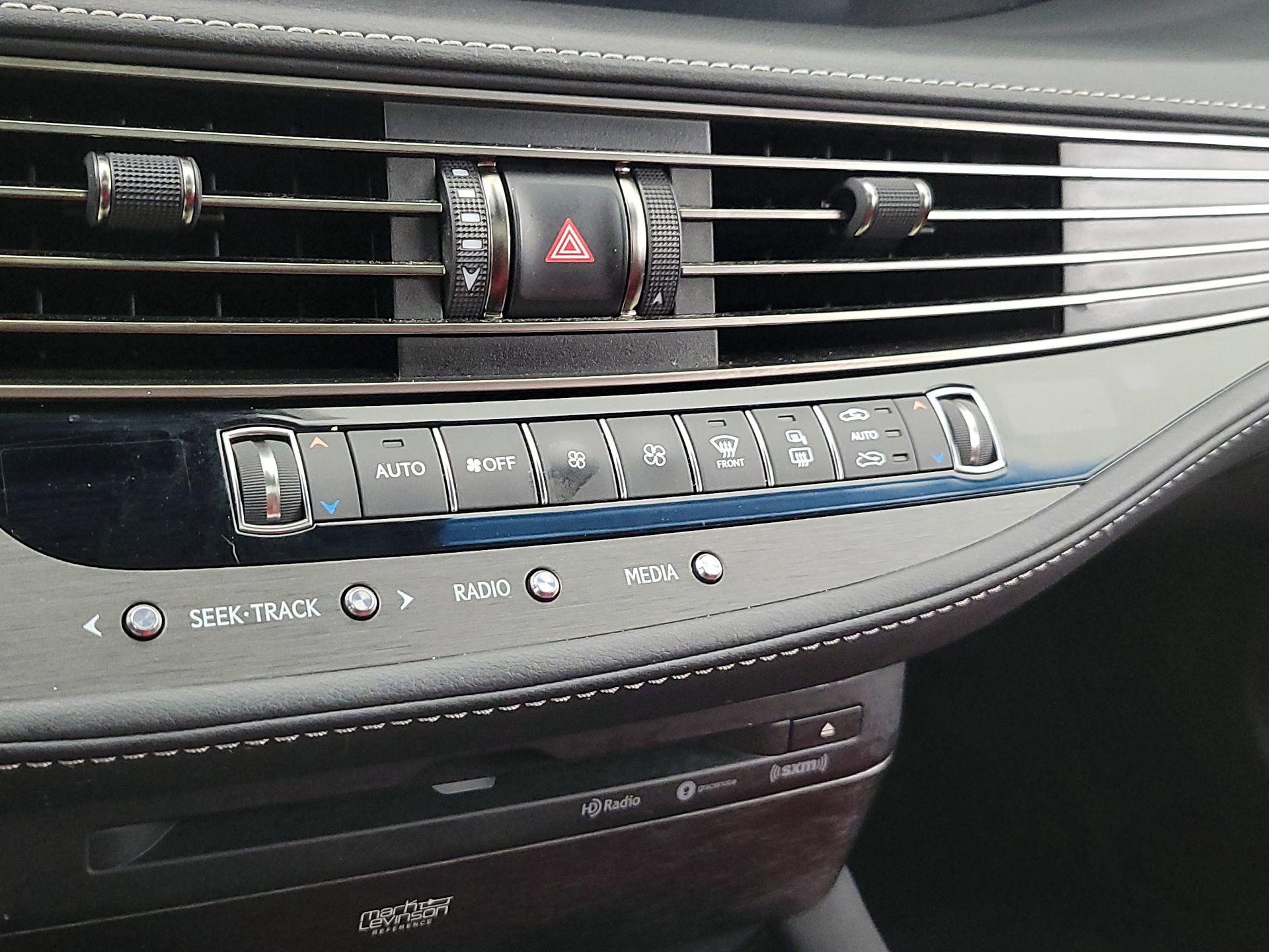 Thumbnail: 2019 Lexus LS - 17