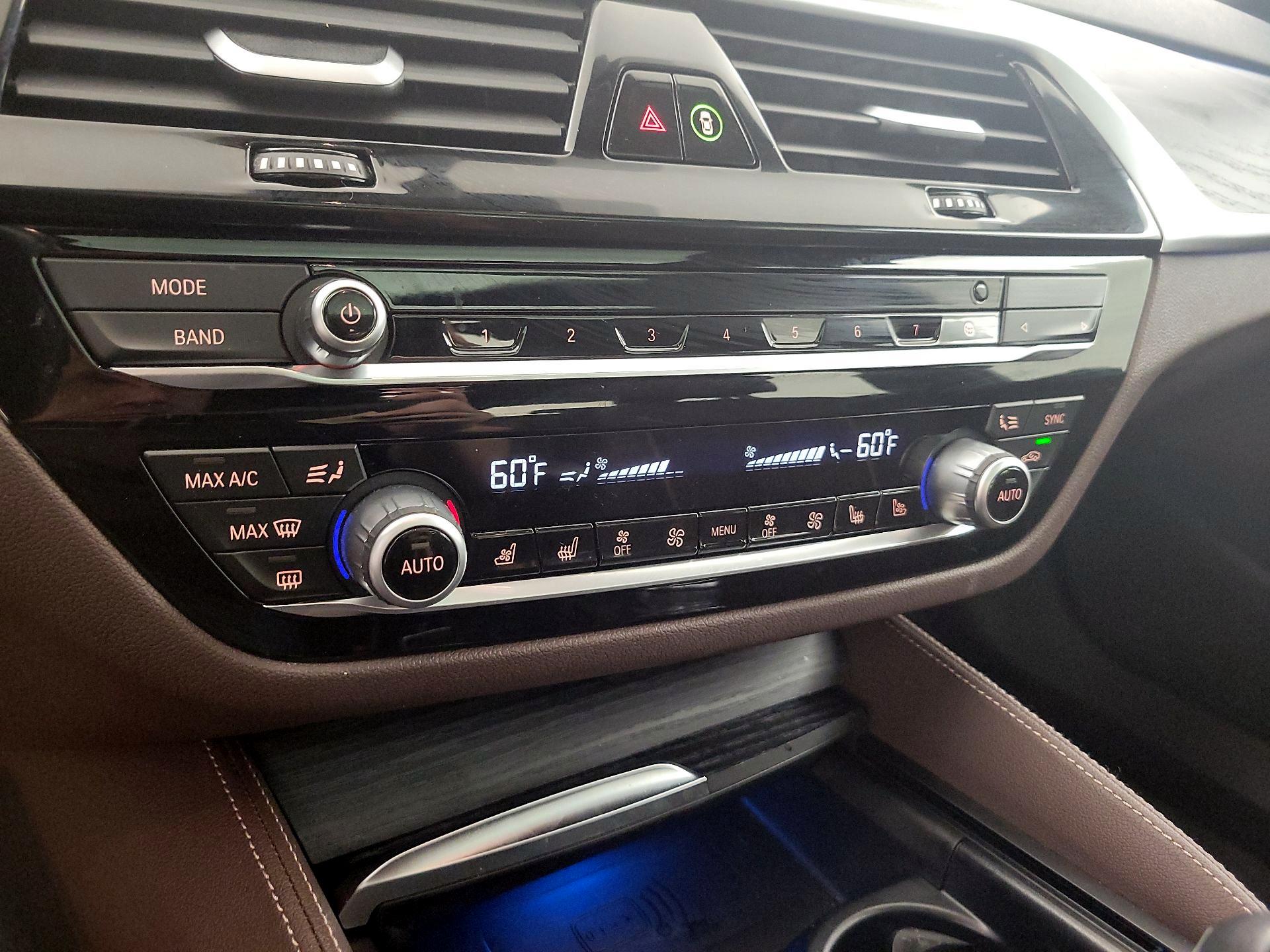 Thumbnail: 2023 BMW 5 Series - 17