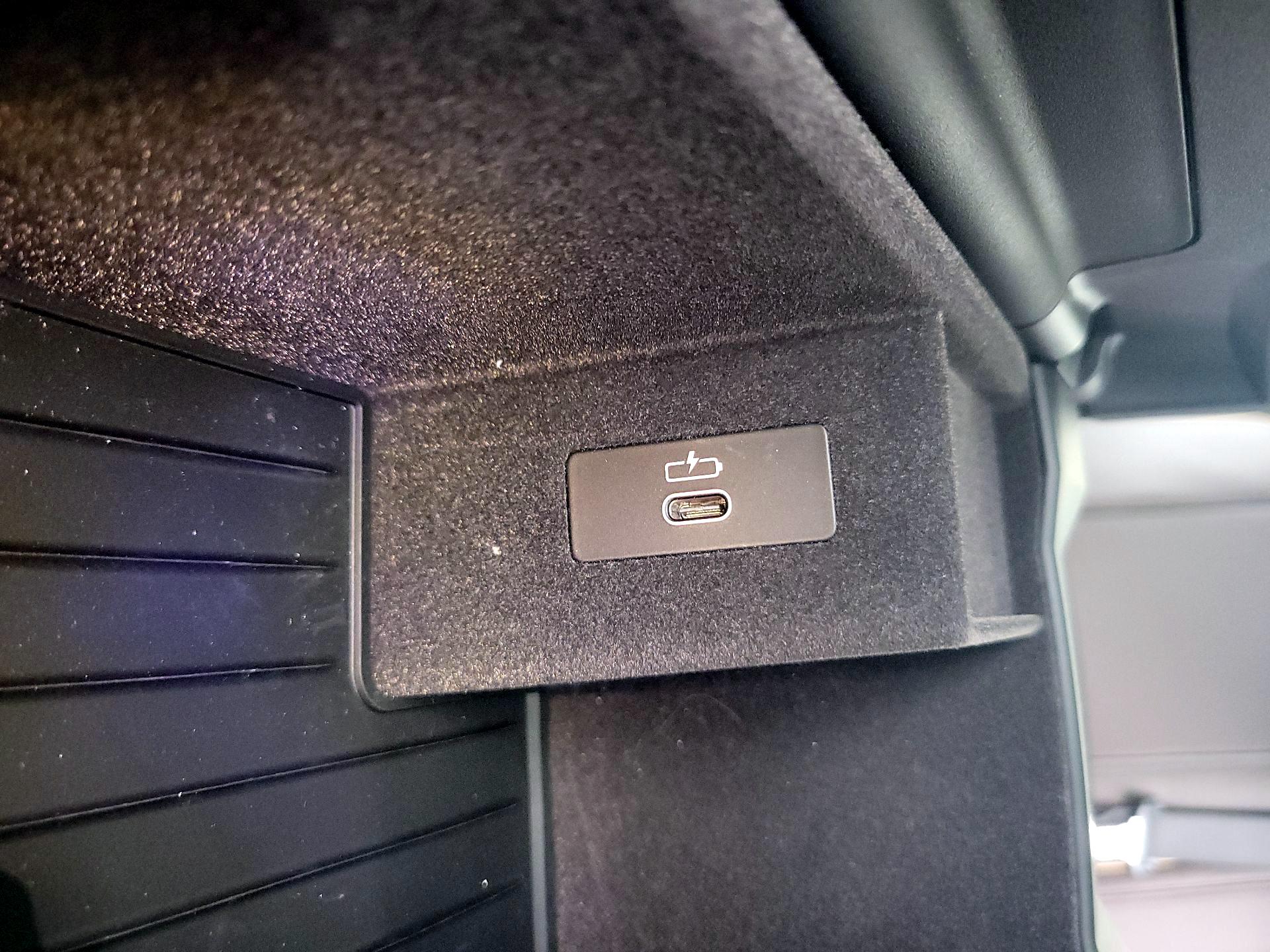 Thumbnail: 2023 BMW 5 Series - 19