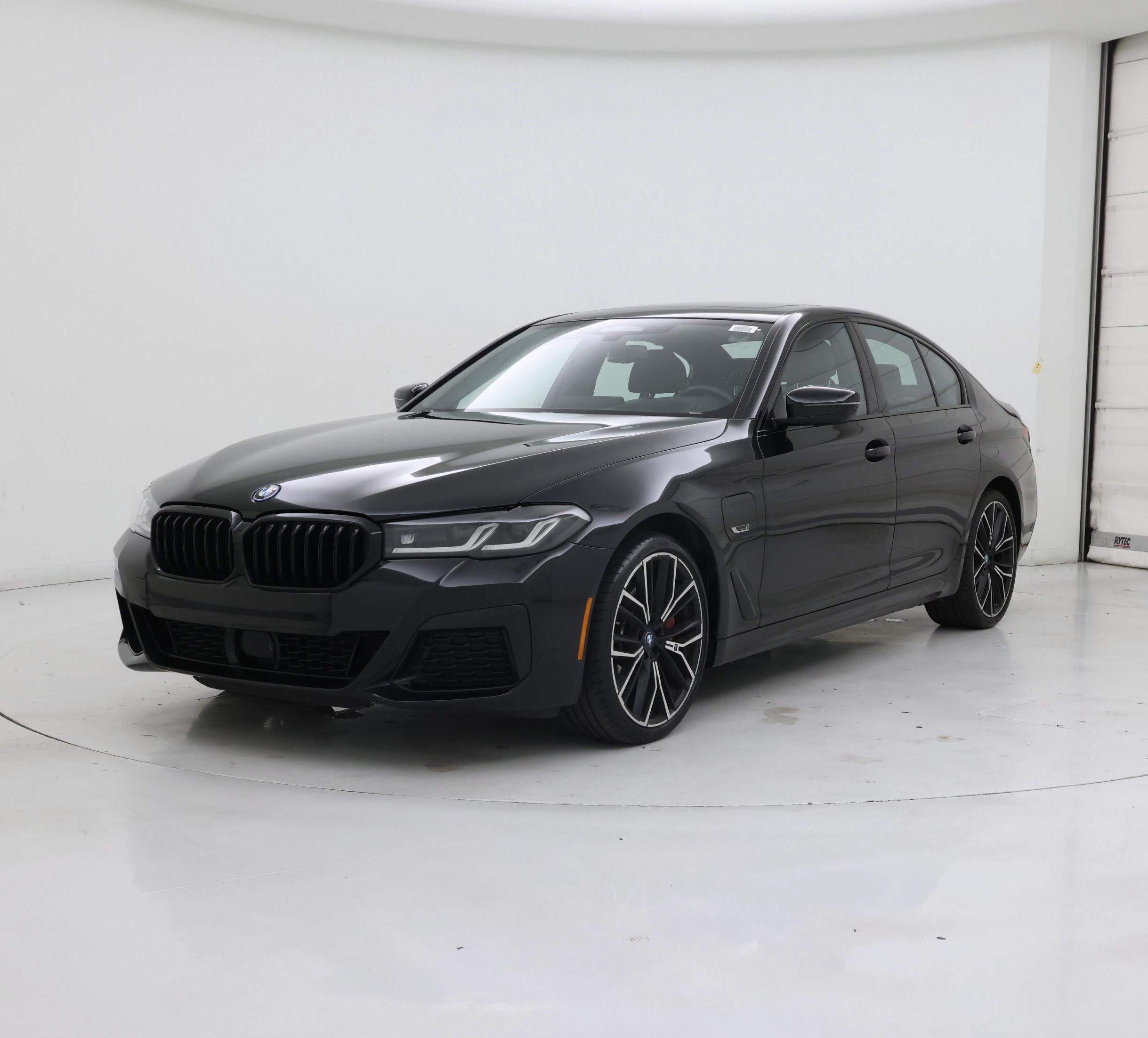 Thumbnail: 2023 BMW 5 Series - 4