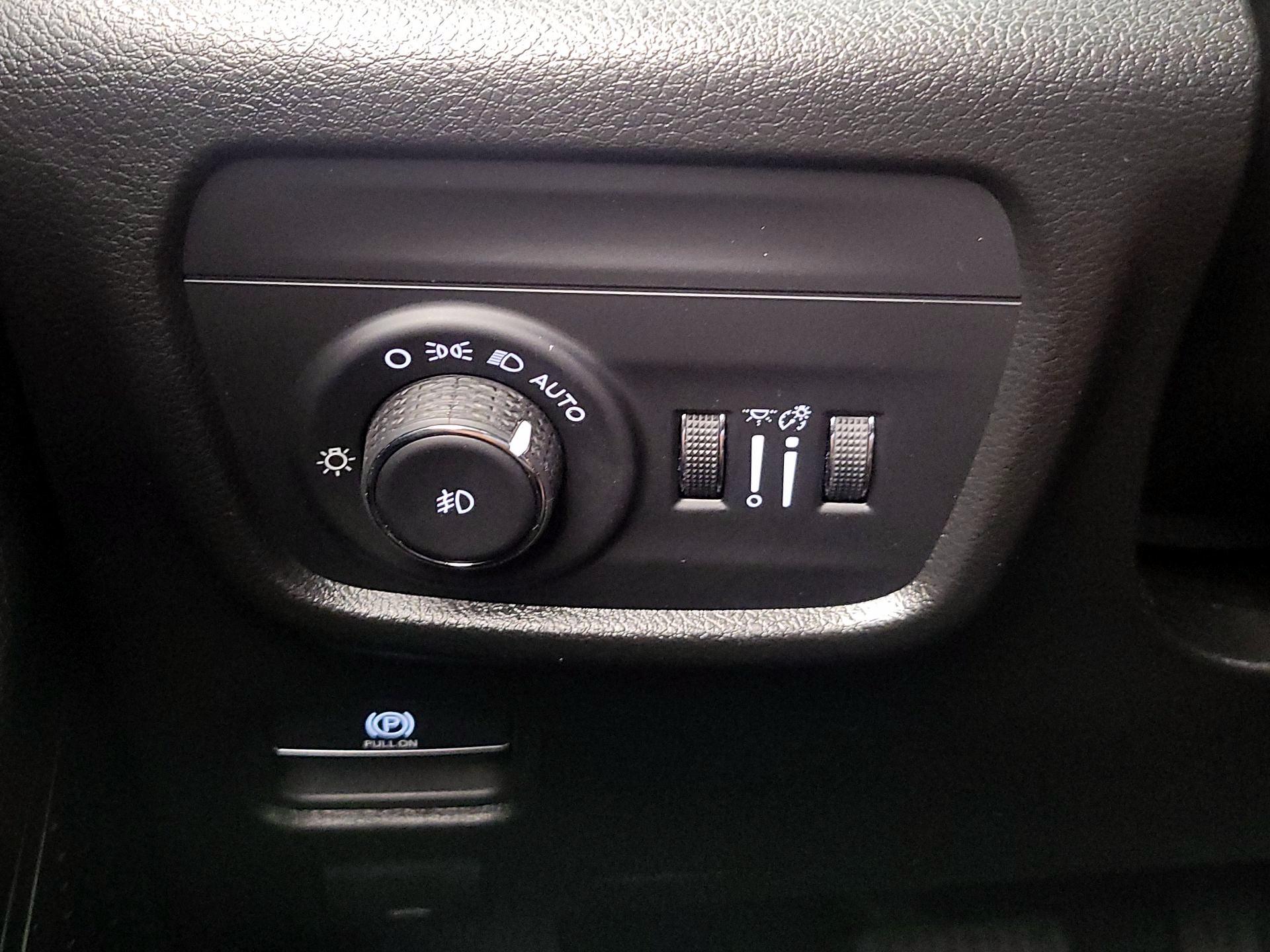 Thumbnail: 2023 Jeep Grand Cherokee - 13