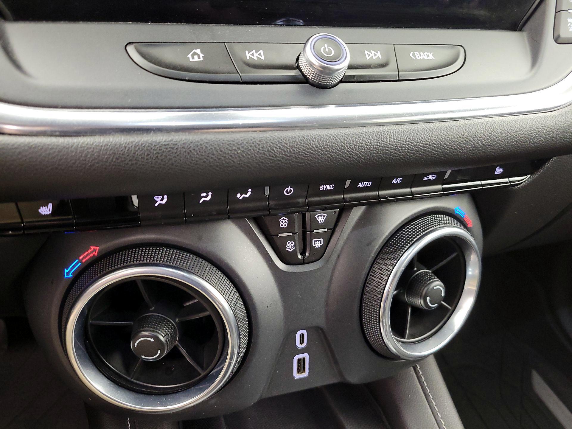 Thumbnail: 2023 Chevrolet Blazer - 17