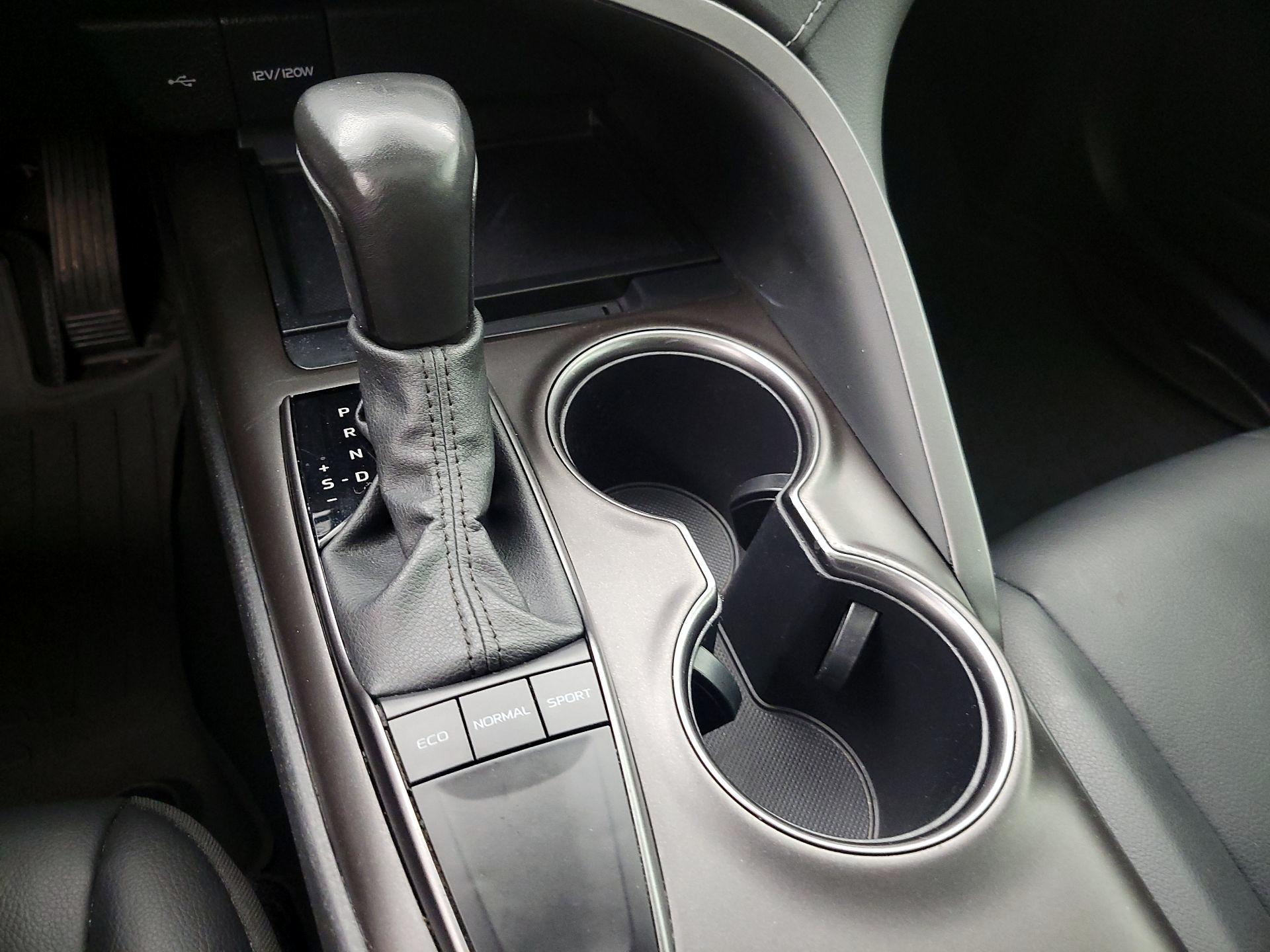 Thumbnail: 2024 Toyota Camry - 17