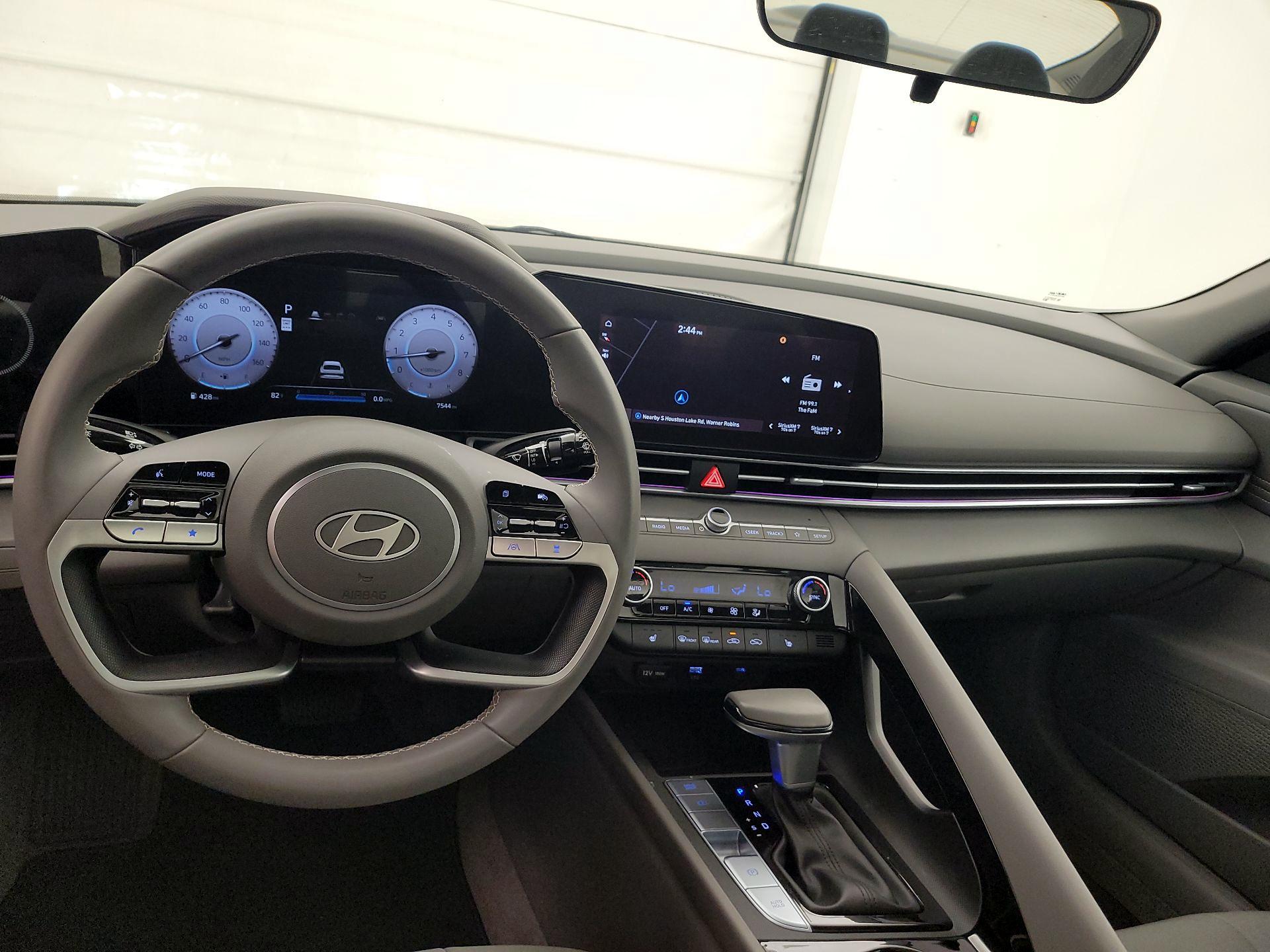 Thumbnail: 2025 Hyundai Elantra - 9