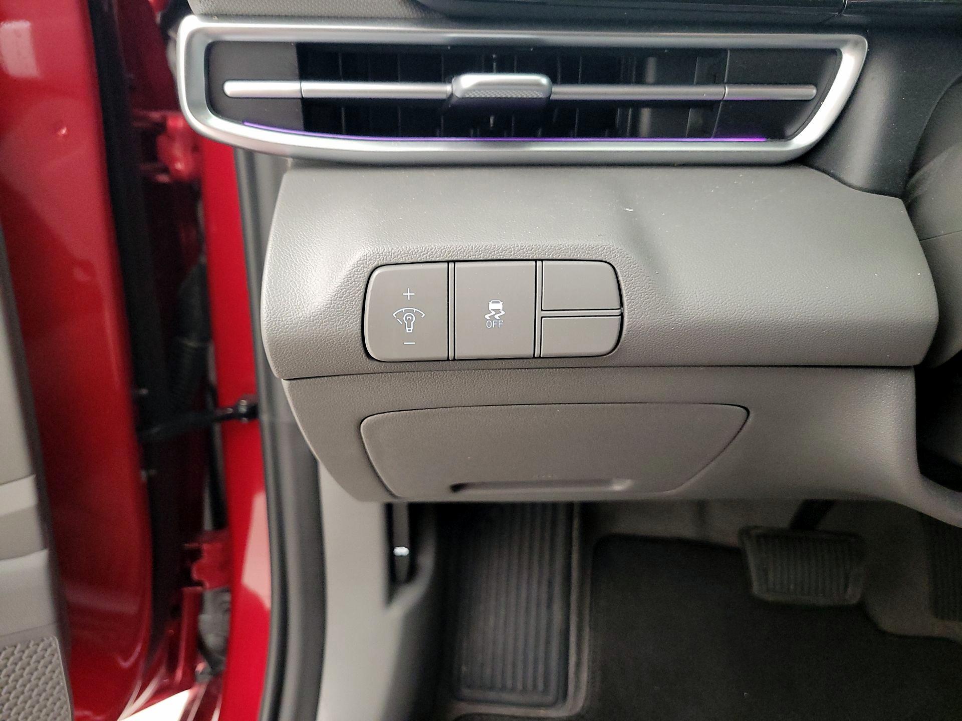 Thumbnail: 2025 Hyundai Elantra - 13