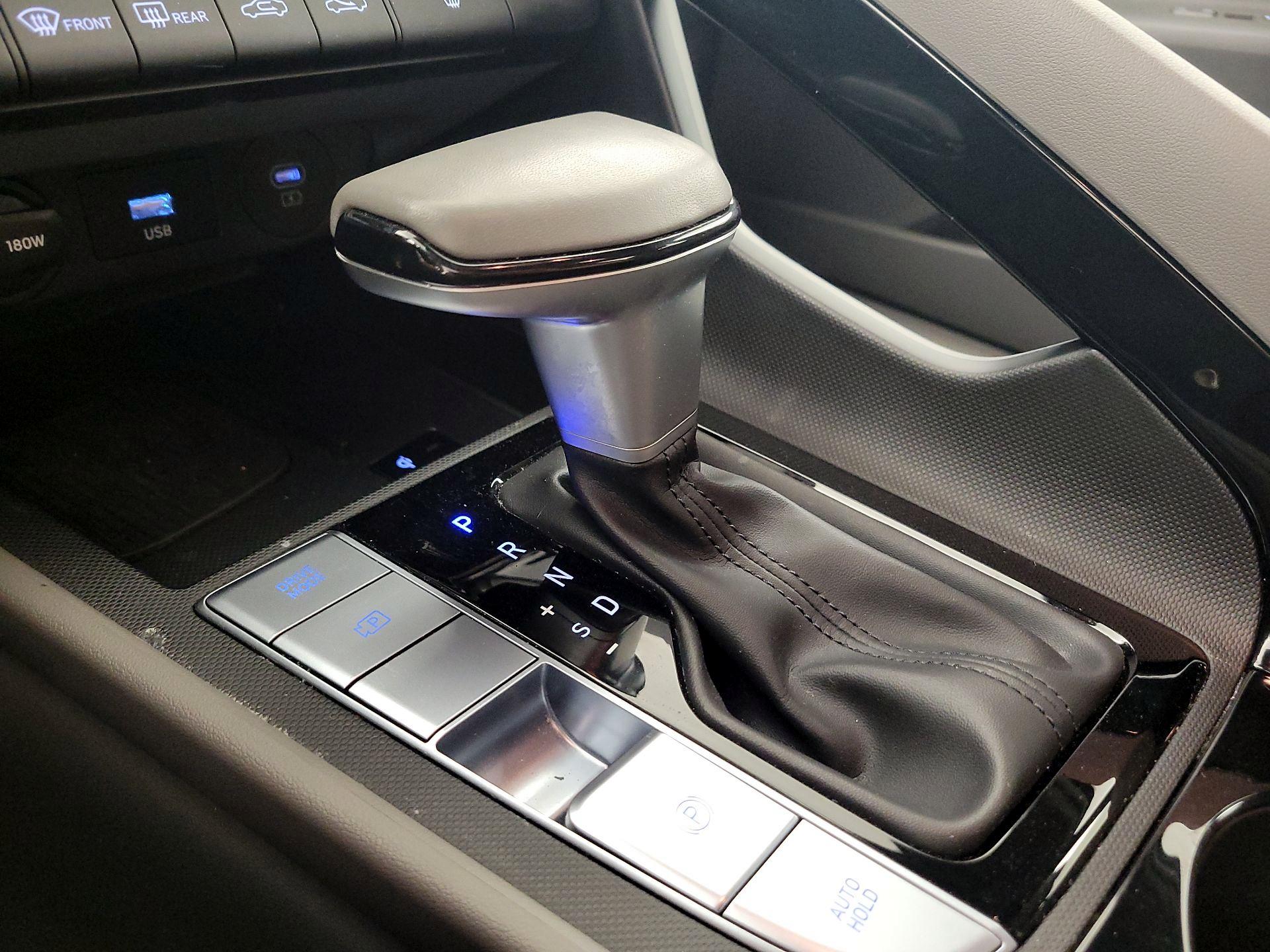 Thumbnail: 2025 Hyundai Elantra - 18