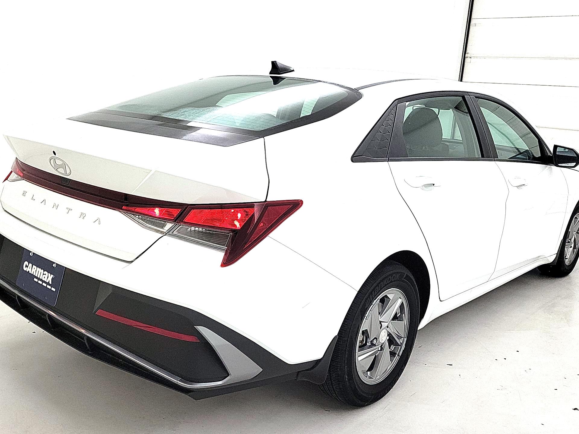 Thumbnail: 2024 Hyundai Elantra - 5