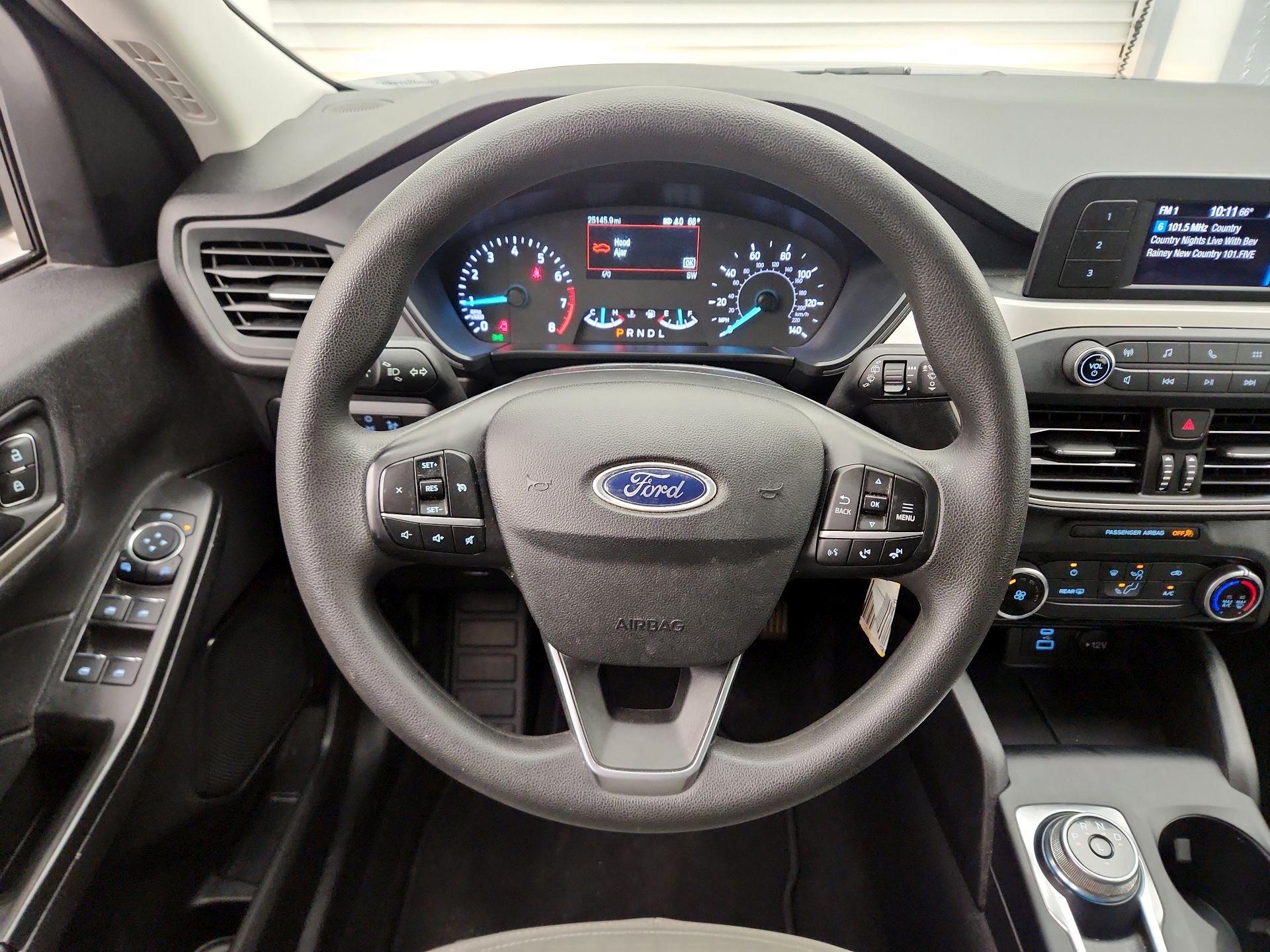 Thumbnail: 2022 Ford Escape - 10