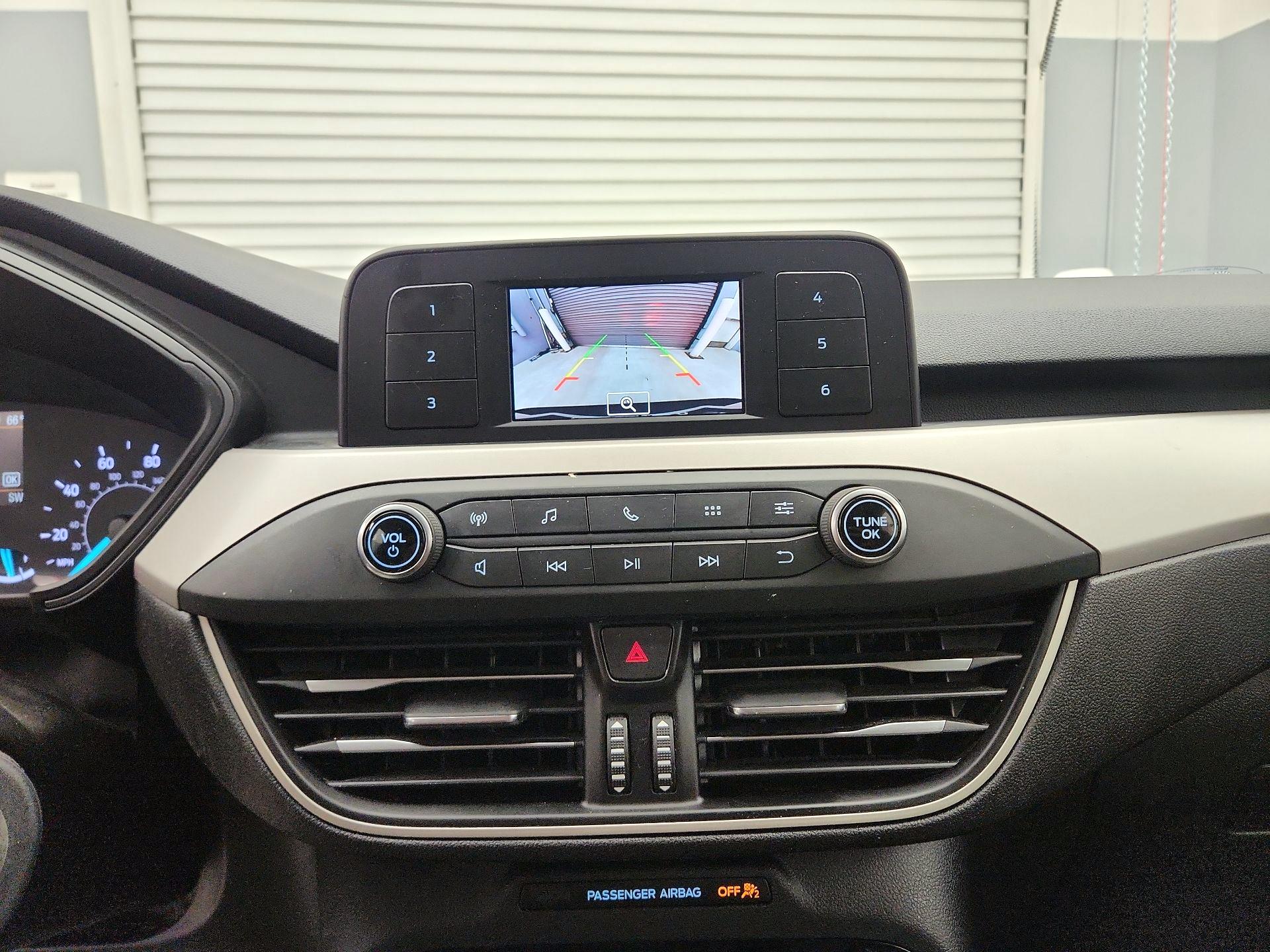 Thumbnail: 2022 Ford Escape - 14