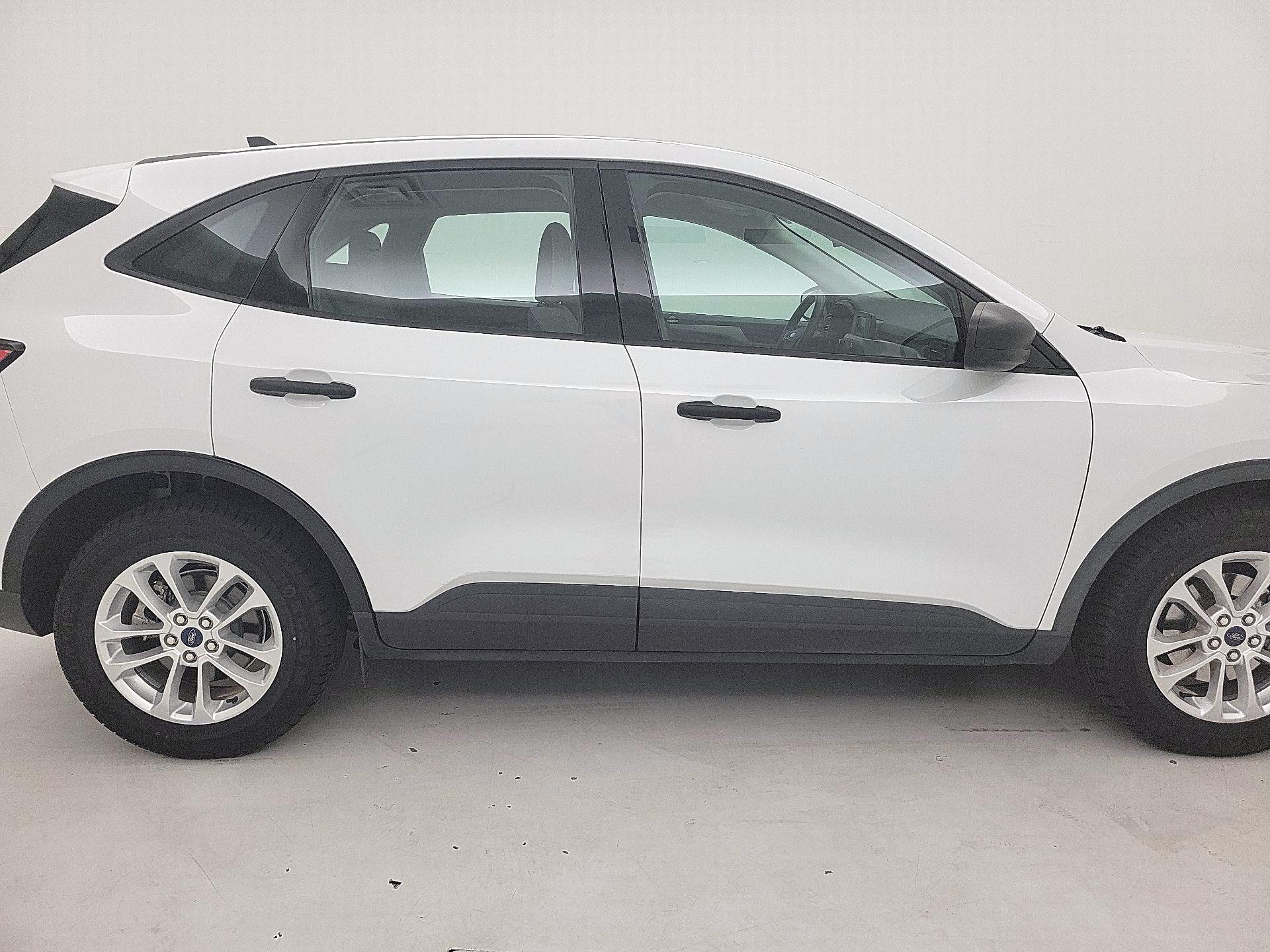 Thumbnail: 2021 Ford Escape - 4