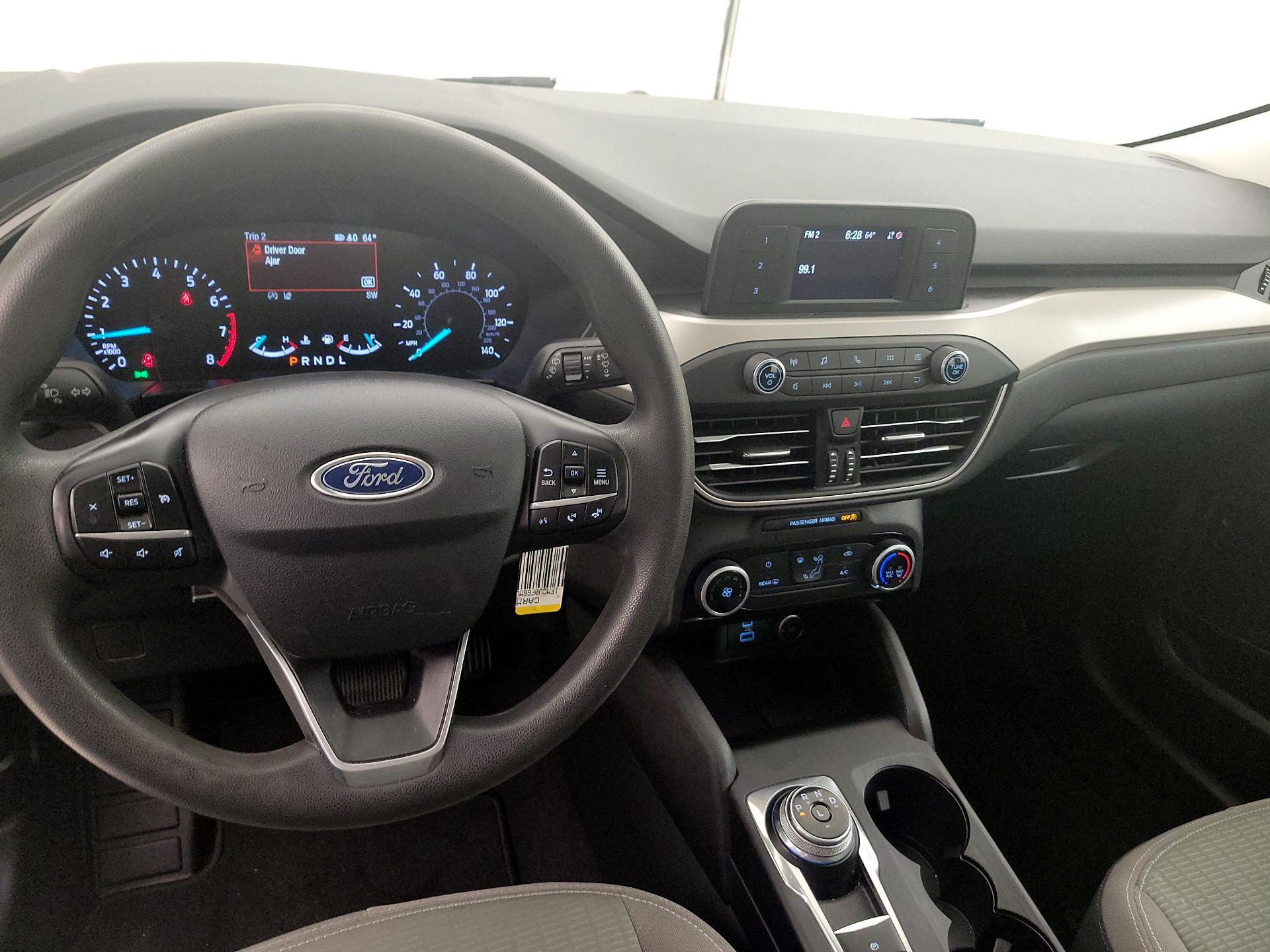 Thumbnail: 2021 Ford Escape - 8