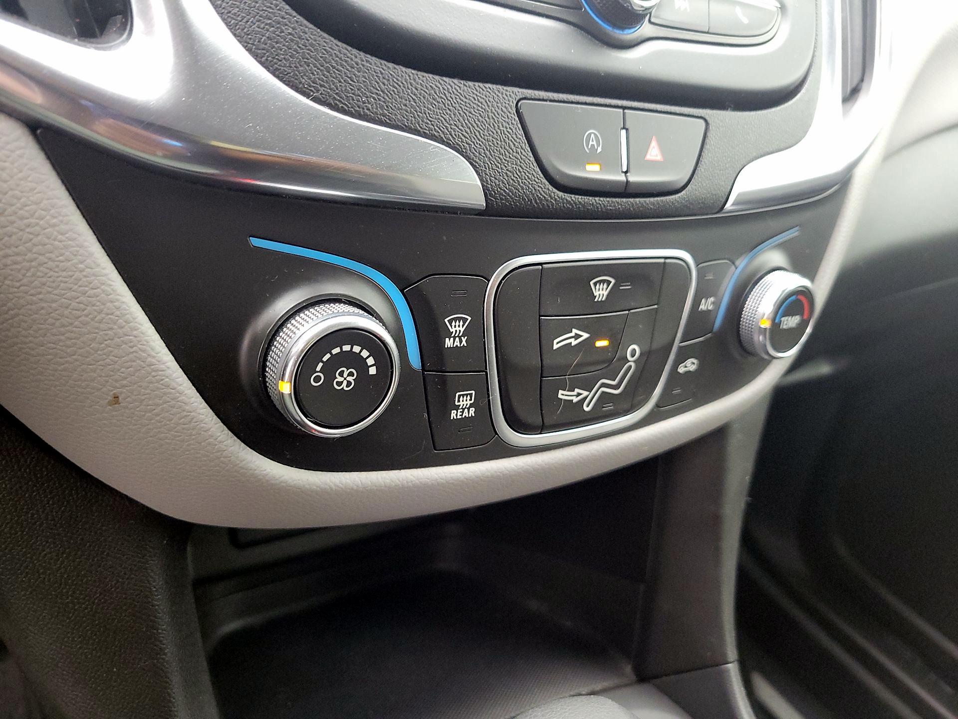 Thumbnail: 2024 Chevrolet Equinox - 16