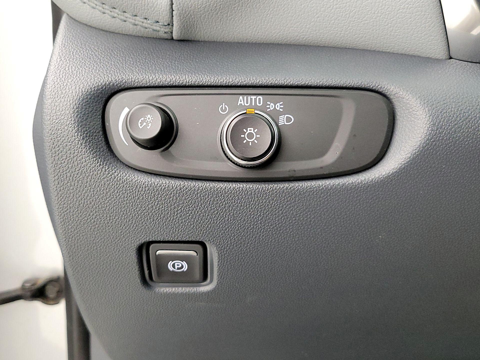 Thumbnail: 2022 Chevrolet Blazer - 13