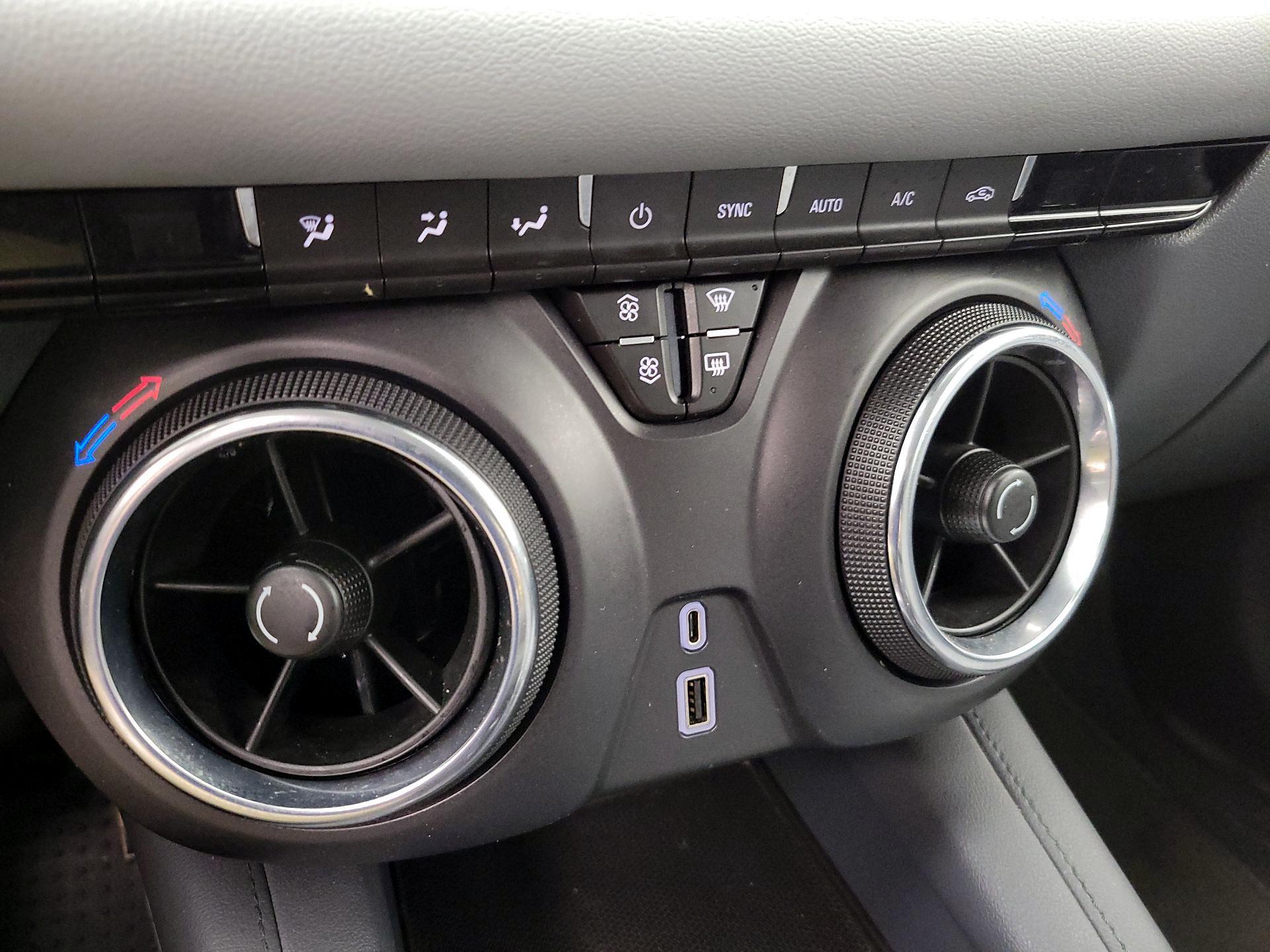 Thumbnail: 2022 Chevrolet Blazer - 17