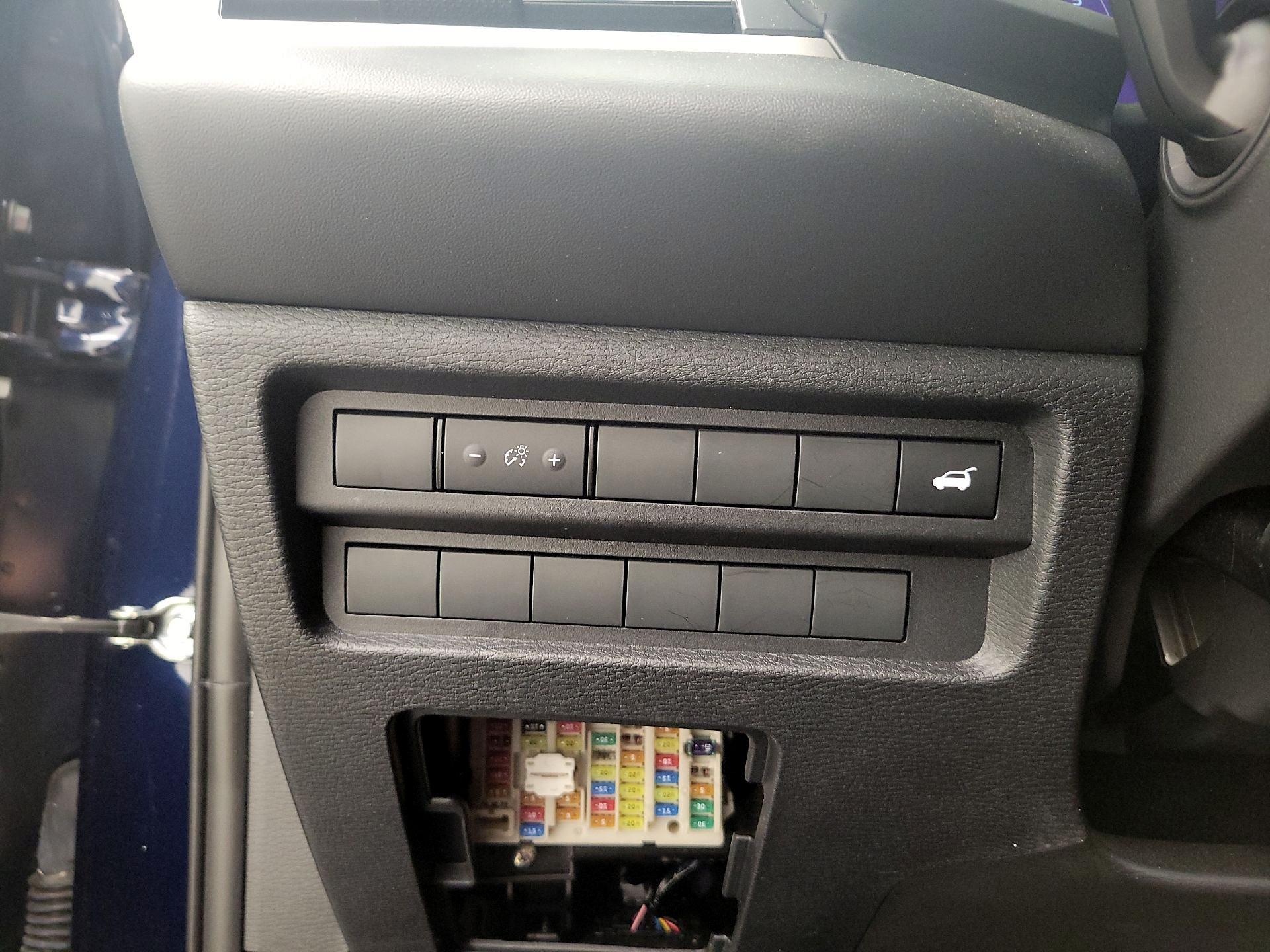 Thumbnail: 2025 Mitsubishi Outlander - 13