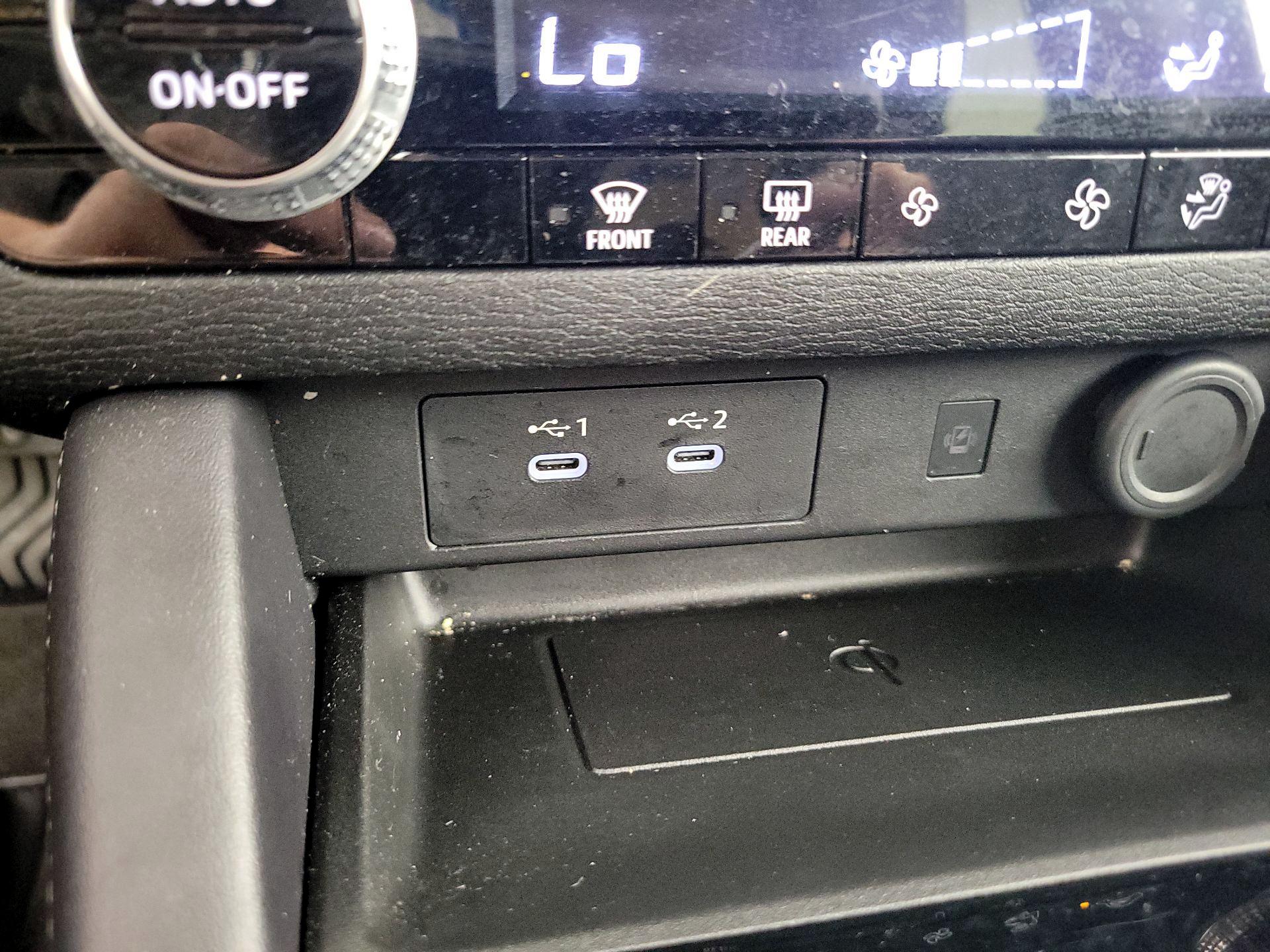 Thumbnail: 2025 Mitsubishi Outlander - 19