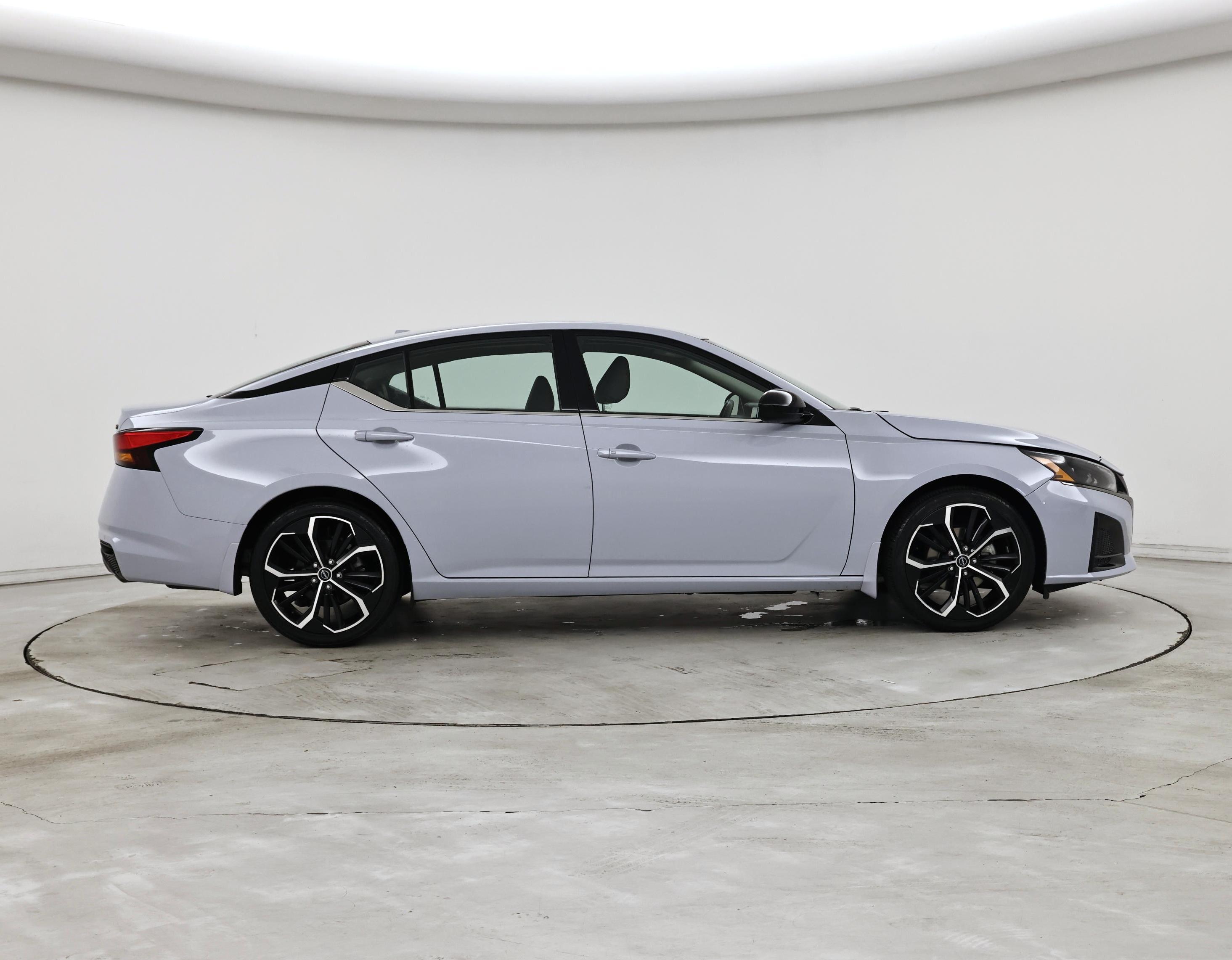 Thumbnail: 2023 Nissan Altima - 7