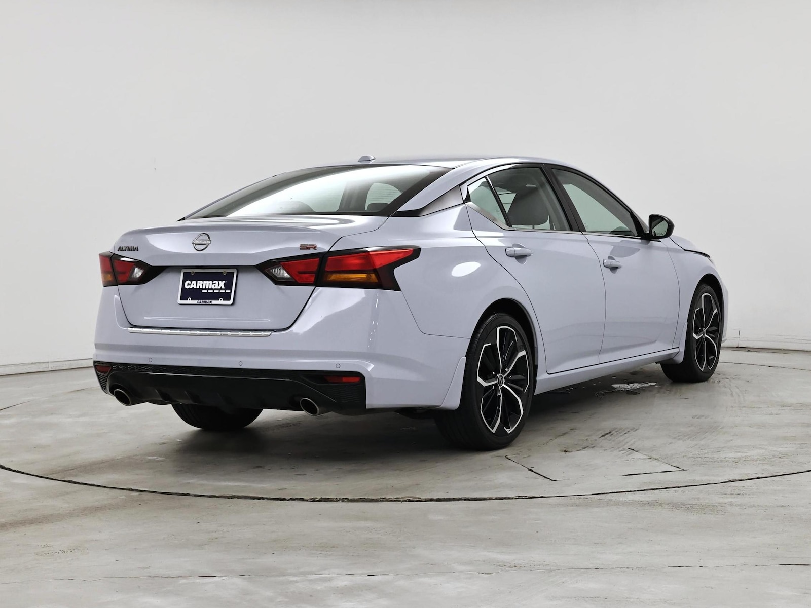 2023 Nissan Altima SR - Photo 9
