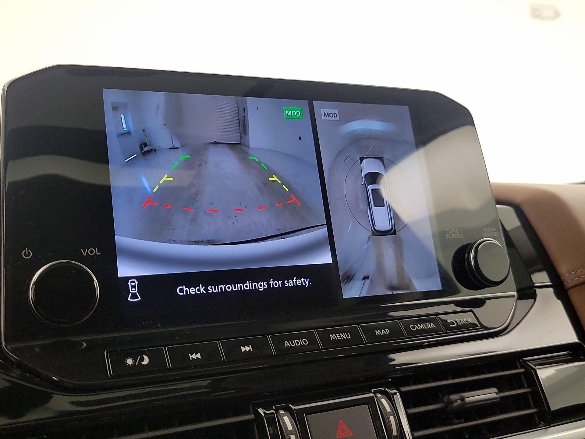 Thumbnail: 2023 Nissan Pathfinder - 15