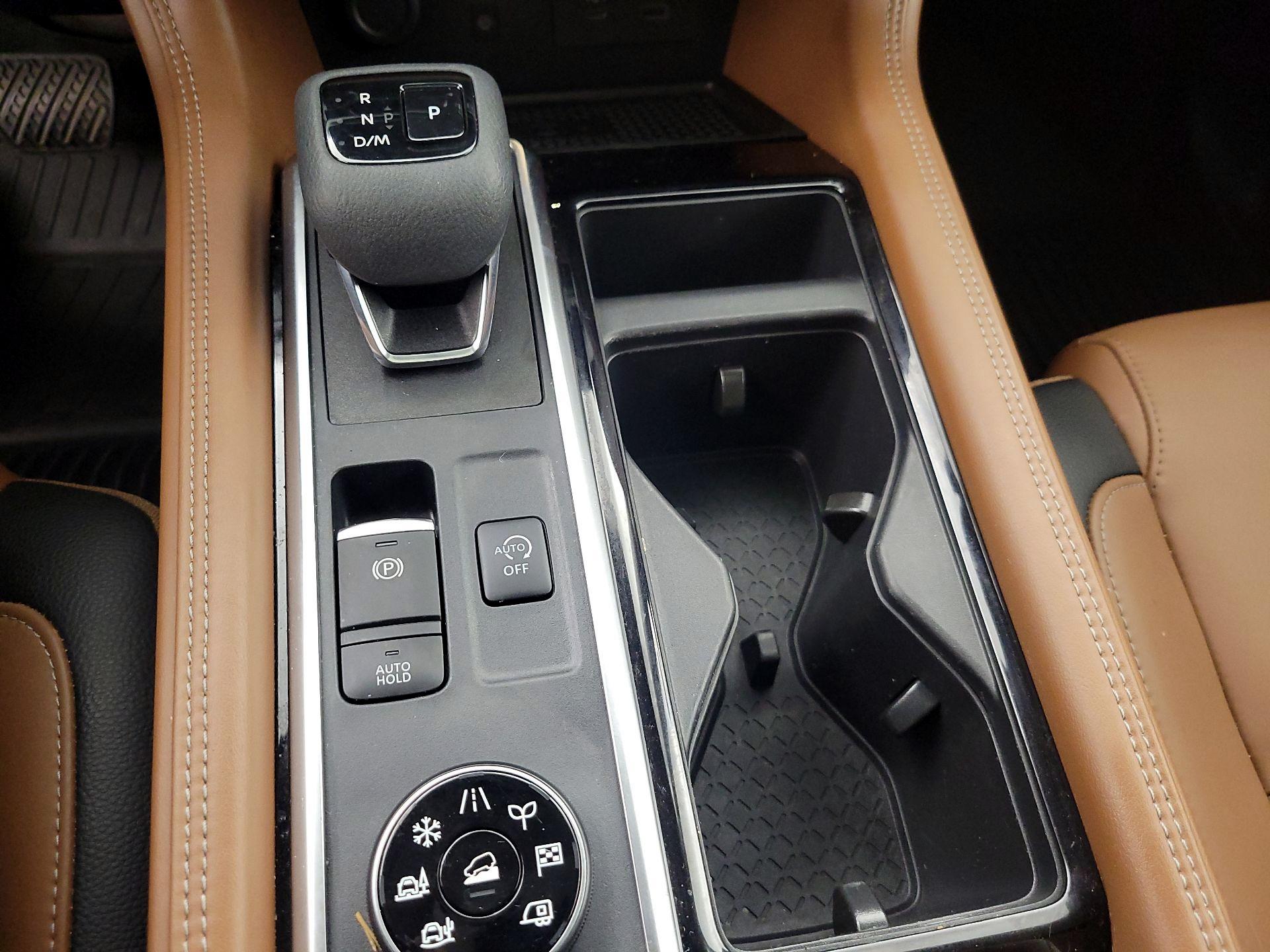 Thumbnail: 2023 Nissan Pathfinder - 18