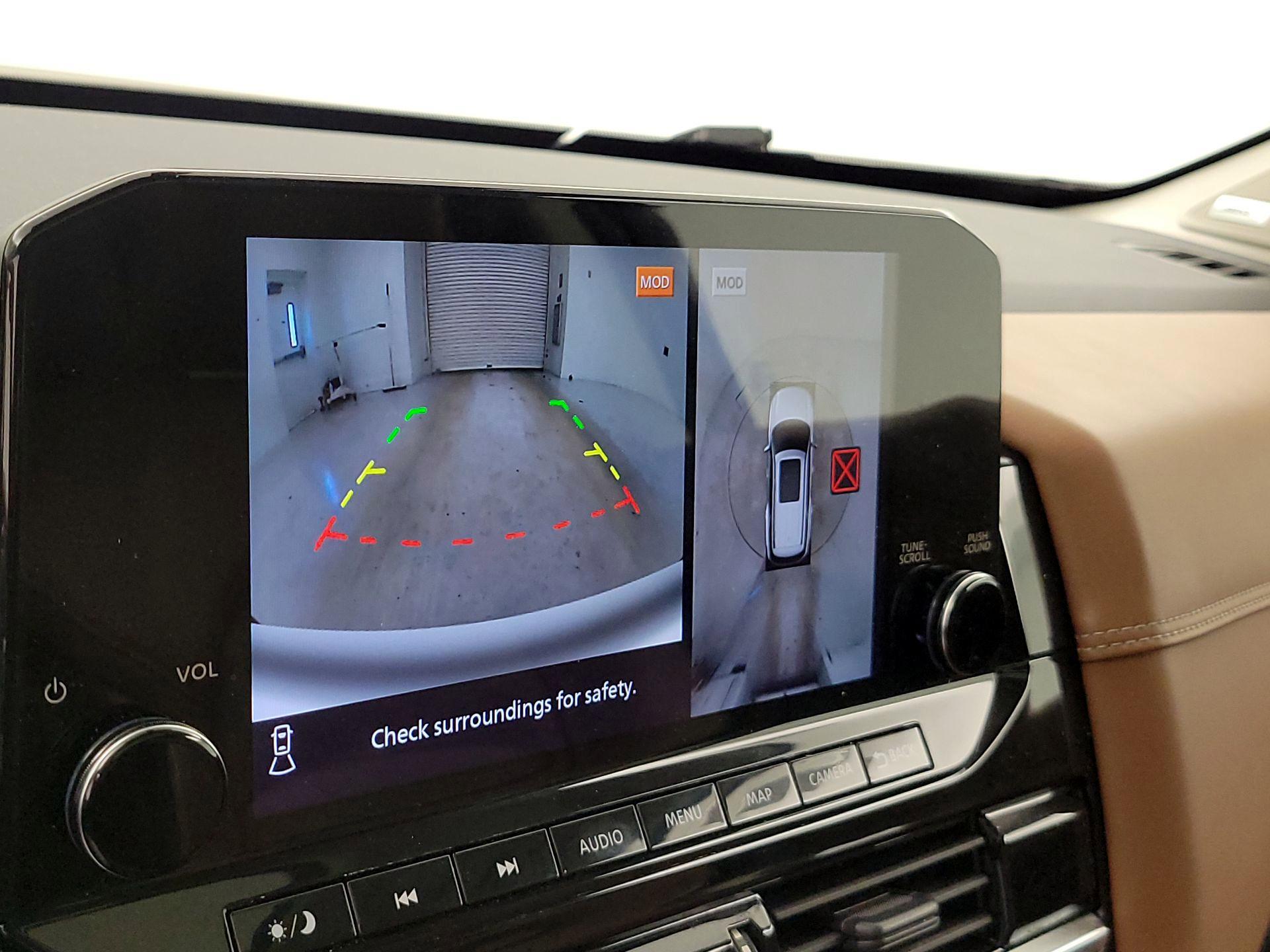 Thumbnail: 2023 Nissan Pathfinder - 15