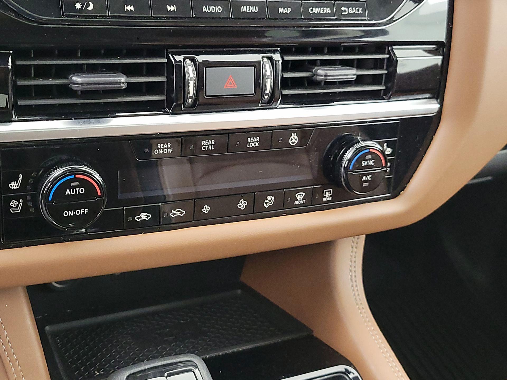 Thumbnail: 2023 Nissan Pathfinder - 17