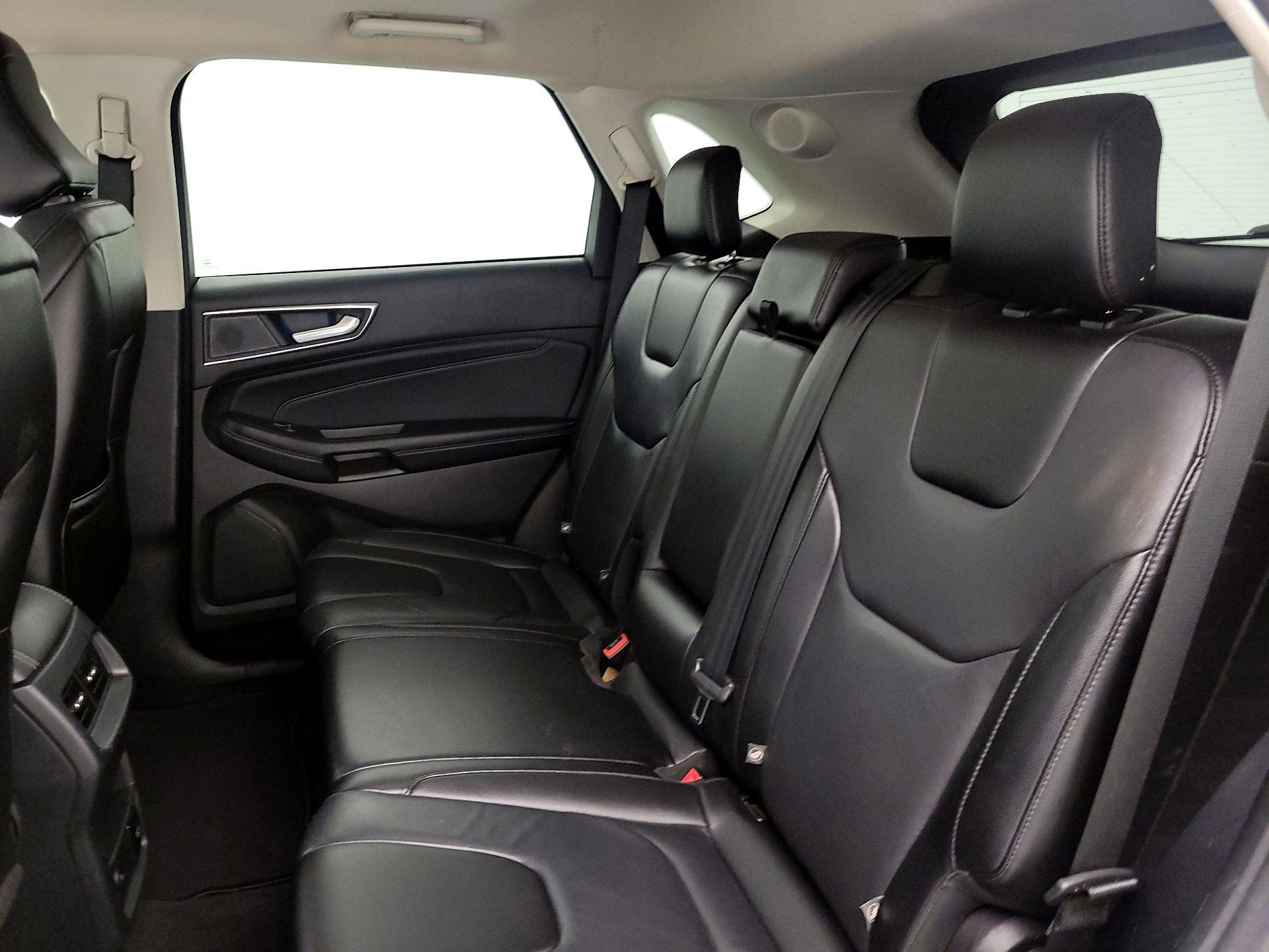 Thumbnail: 2022 Ford Edge - 19