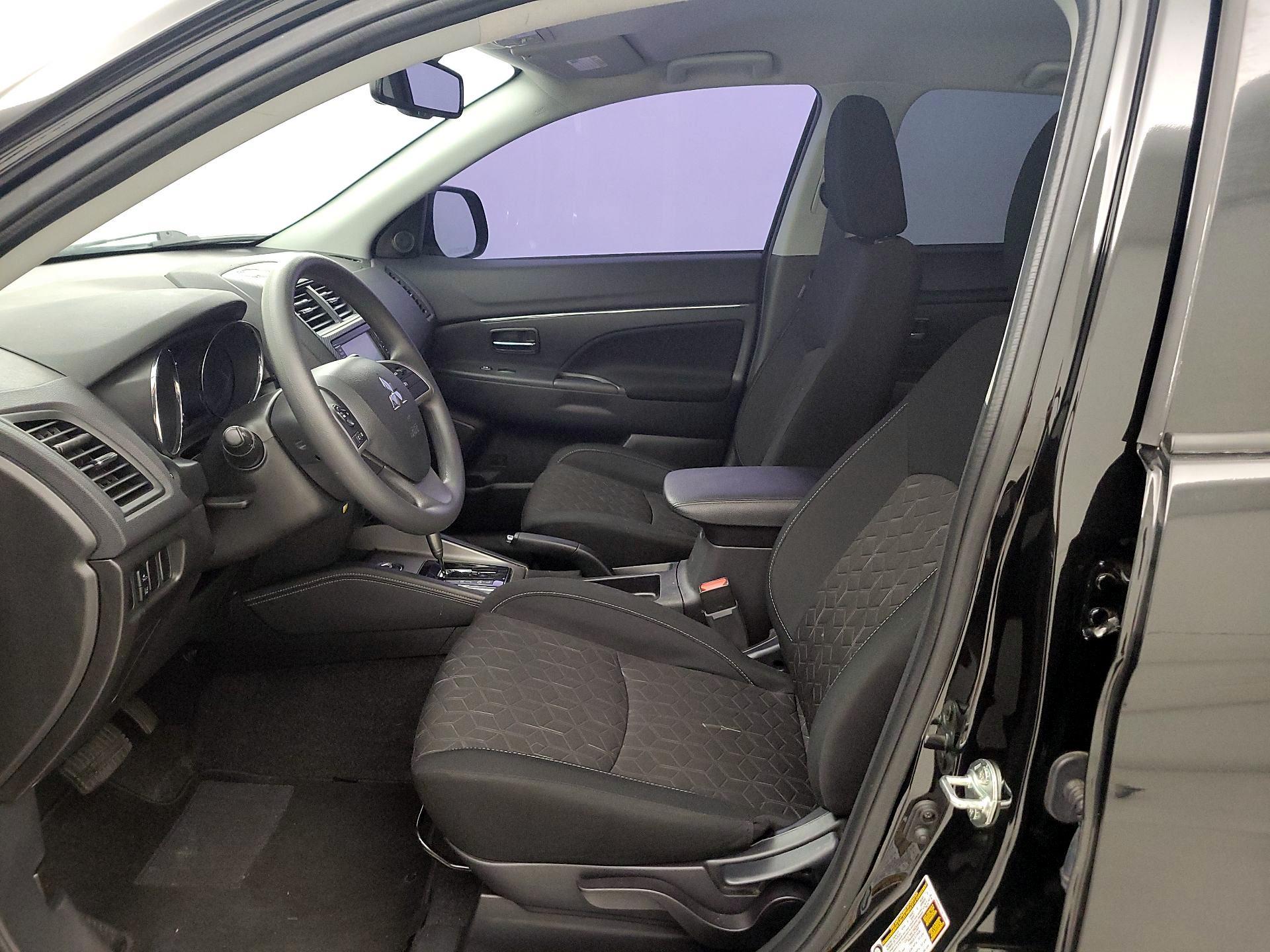 Thumbnail: 2024 Mitsubishi Outlander Sport - 11