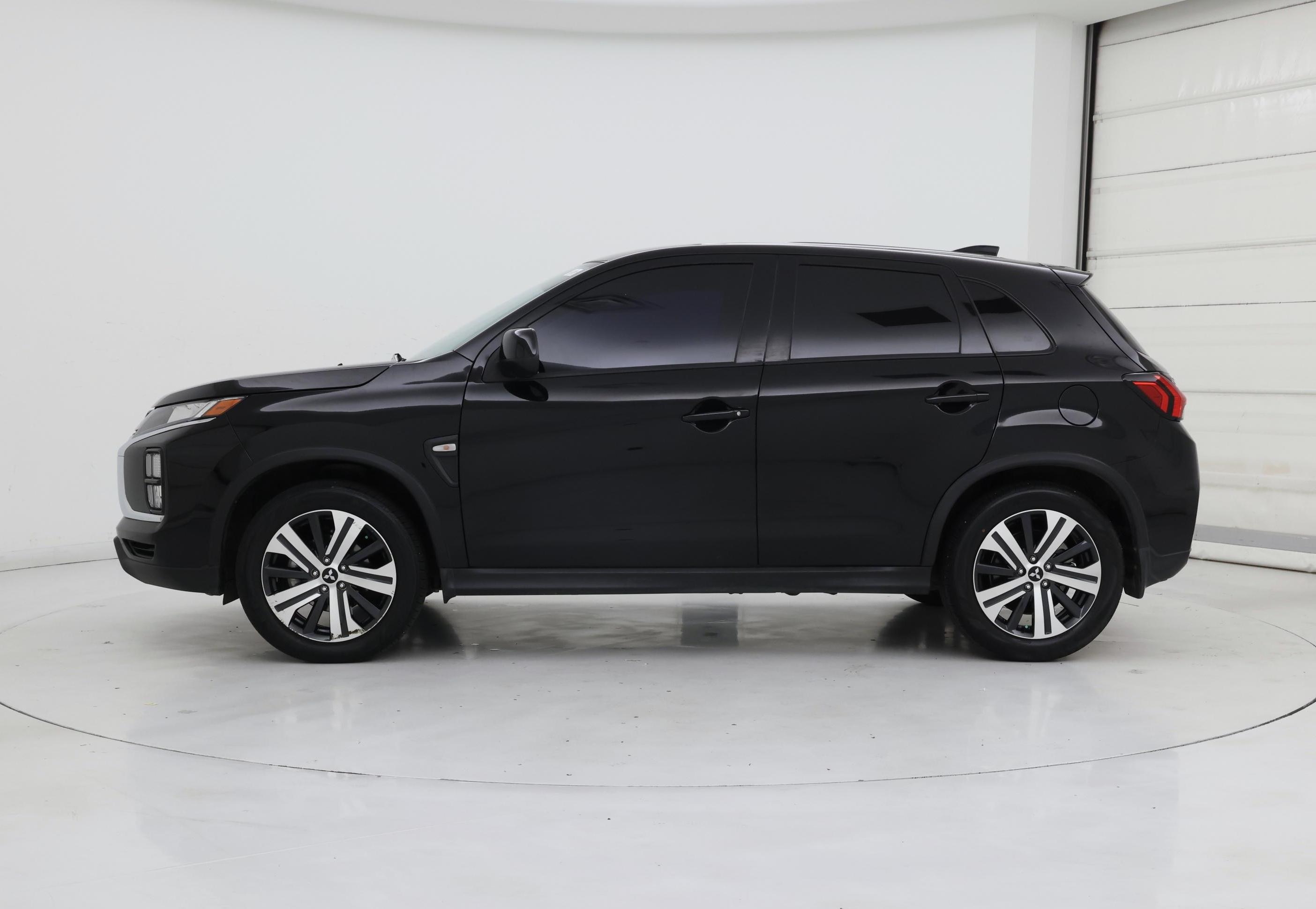 Thumbnail: 2024 Mitsubishi Outlander Sport - 3