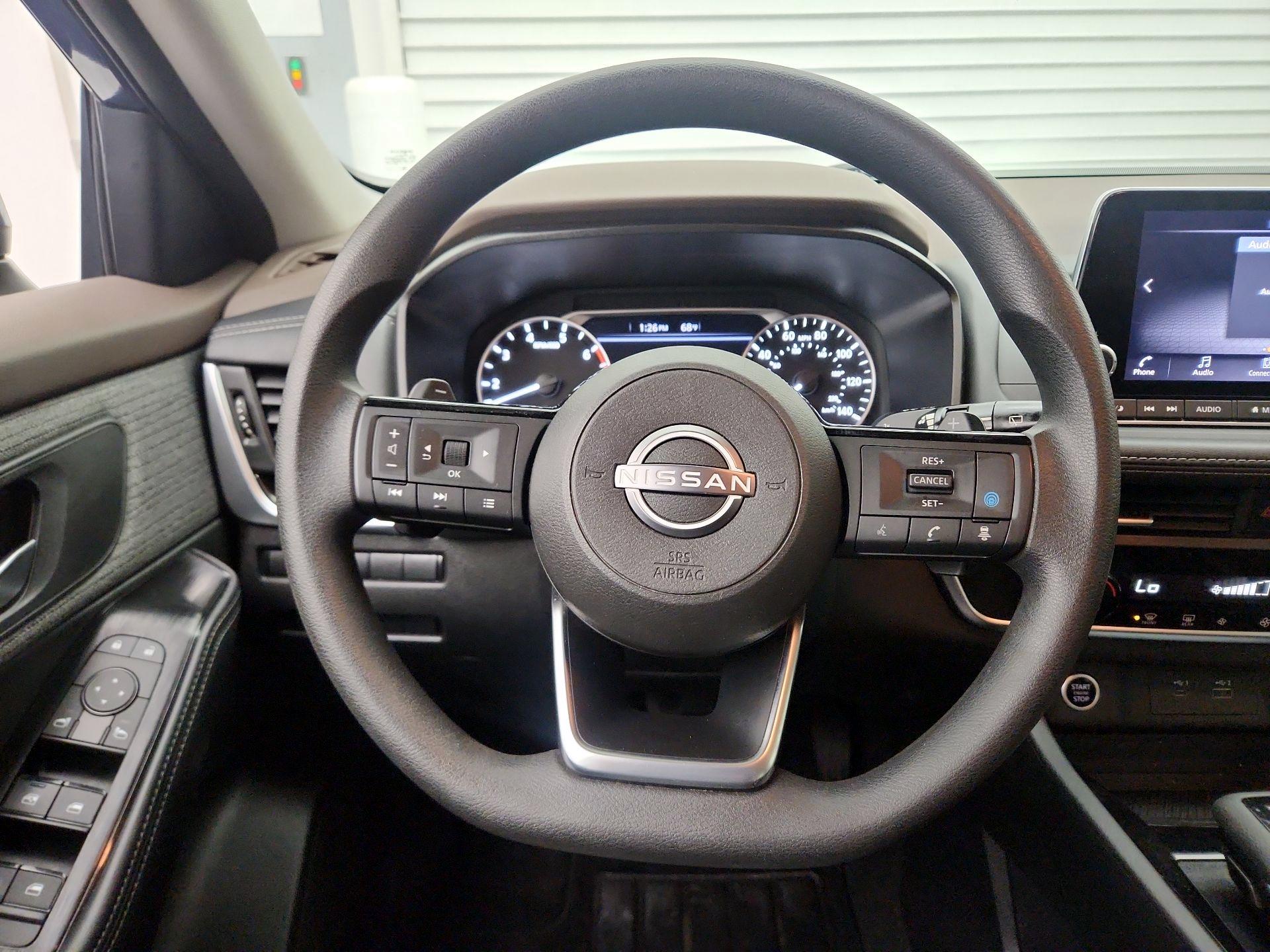 Thumbnail: 2023 Nissan Rogue - 10