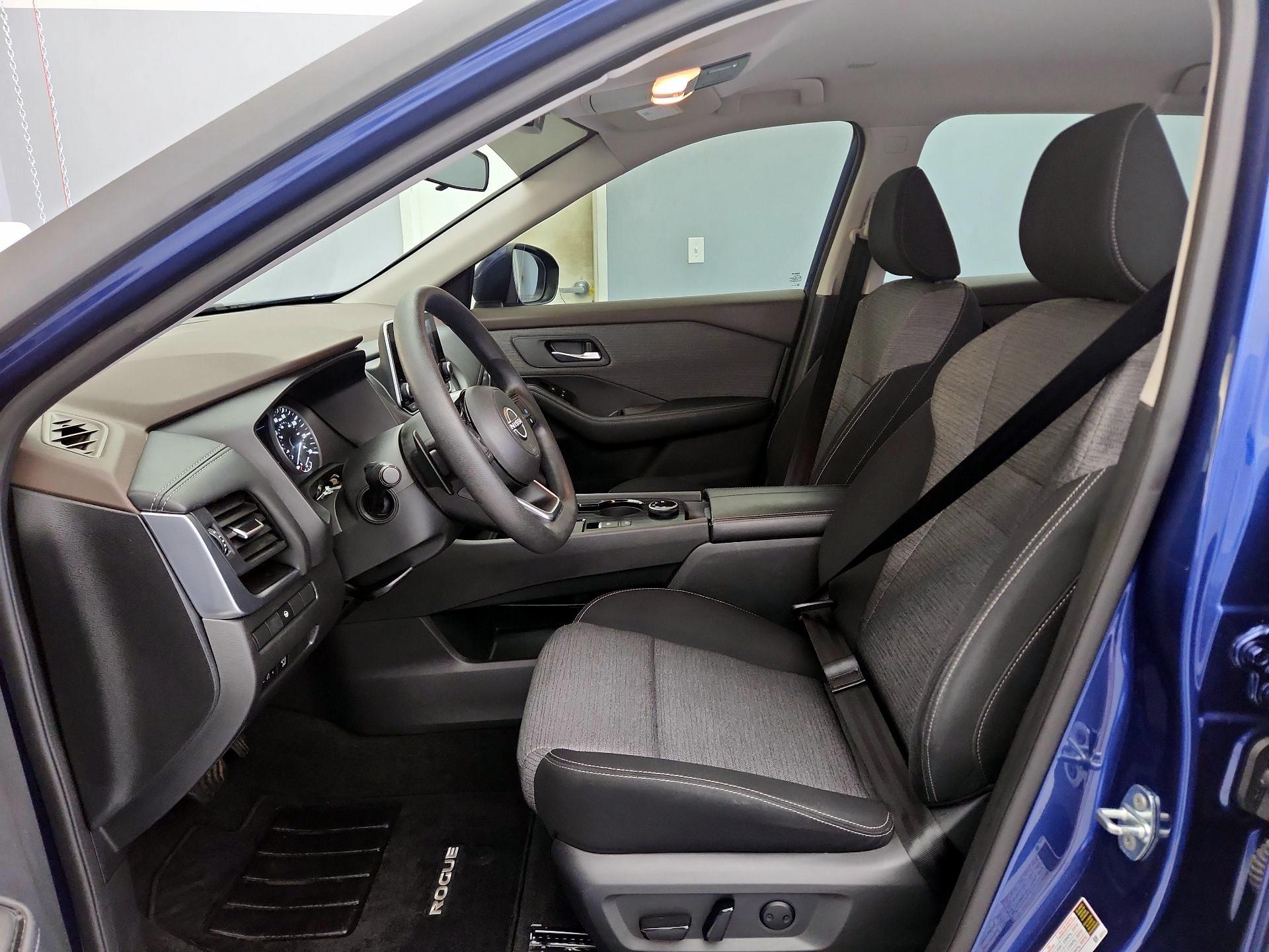 Thumbnail: 2023 Nissan Rogue - 11